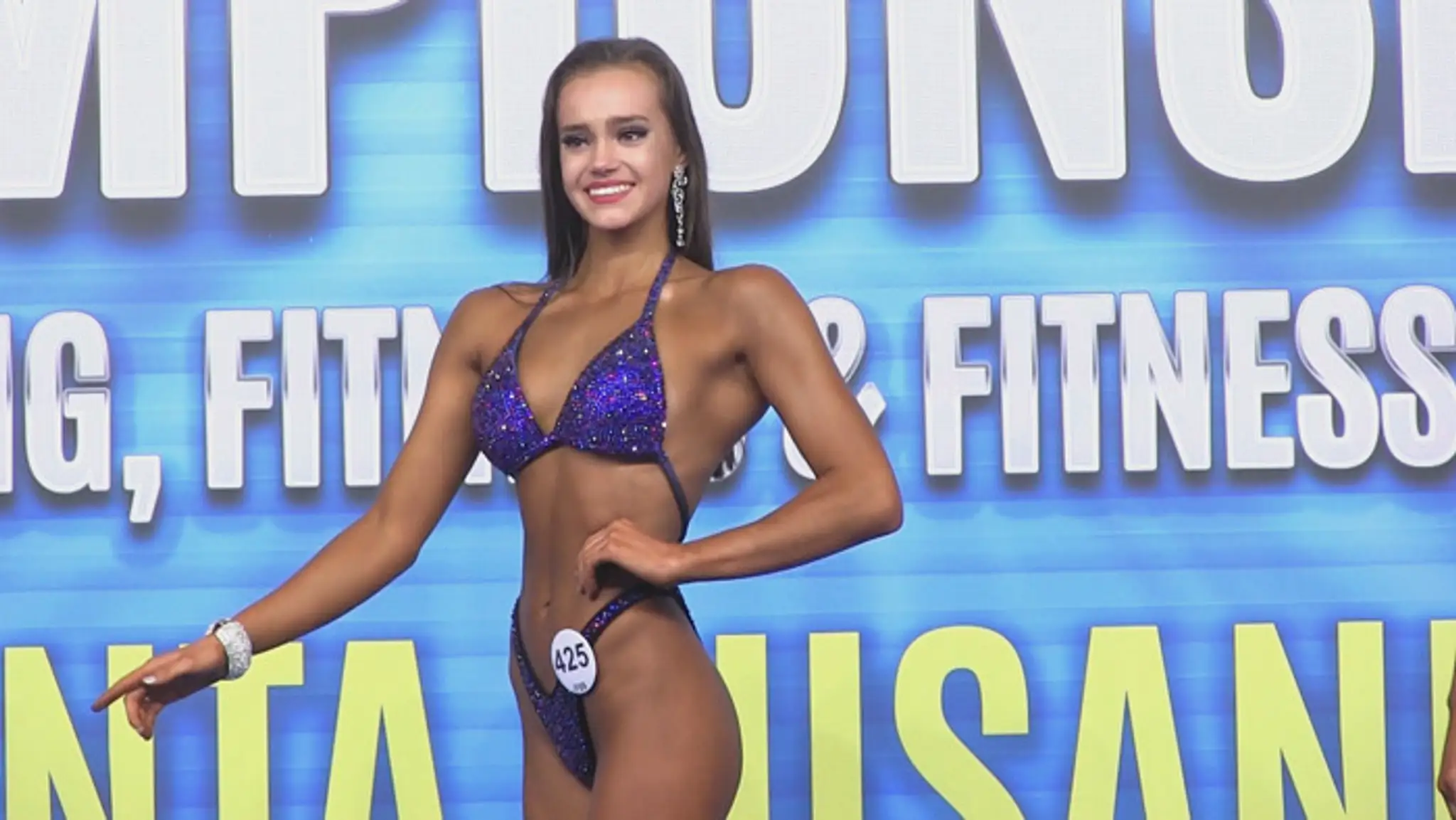 Nelli Novodomská - desaťnásobná majsterka sveta vo fitnes.