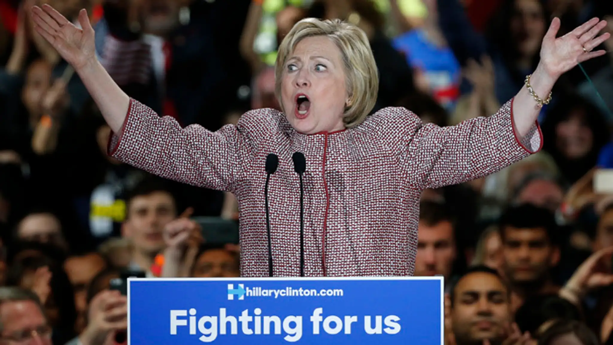 Demokratické primárky v New Yorku vyhrala Hillary Clintonová.