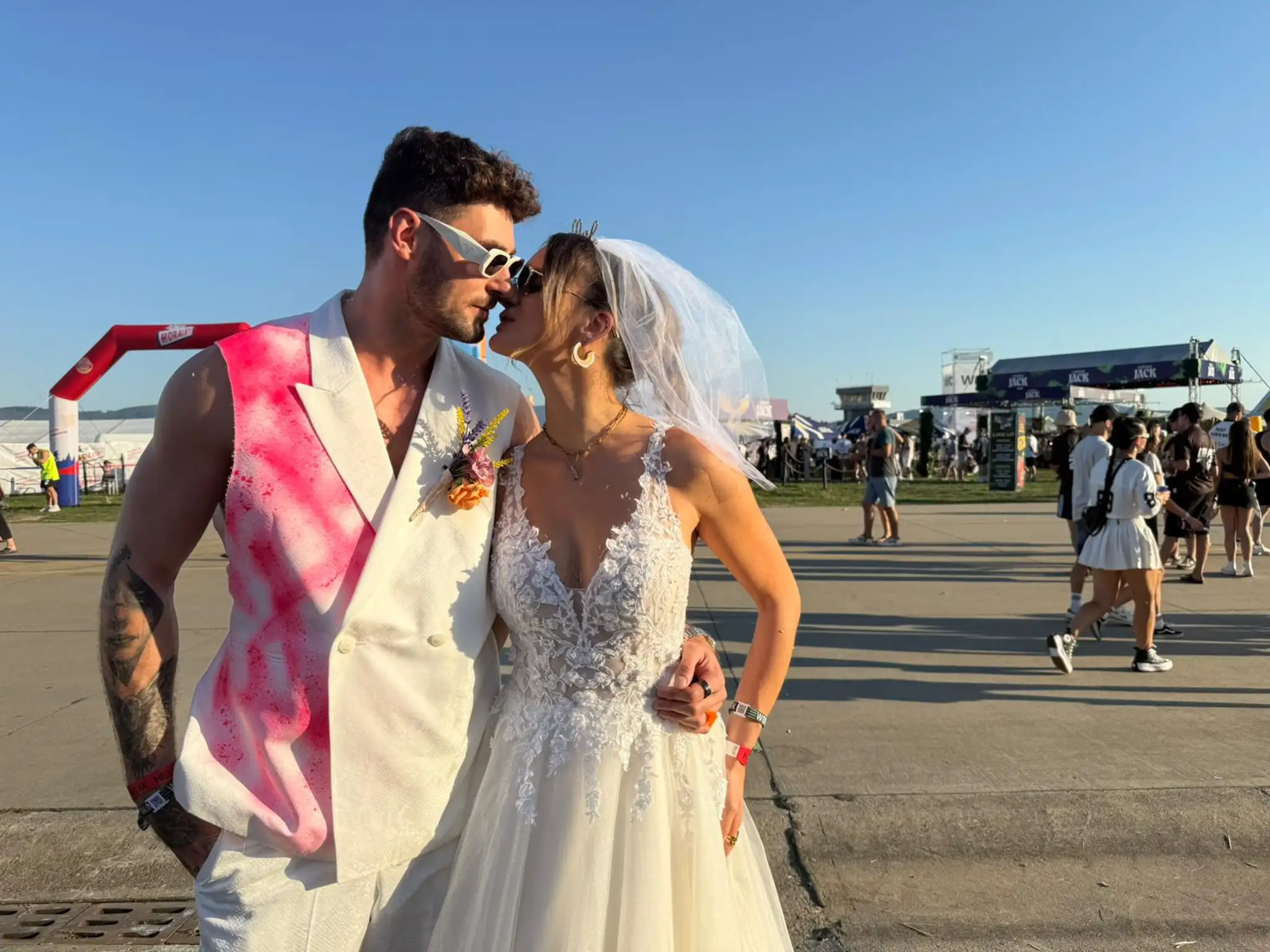 Najväčšie prekvapenie na festivale Grape: Víťazi Love Islandu pred oltárom!
