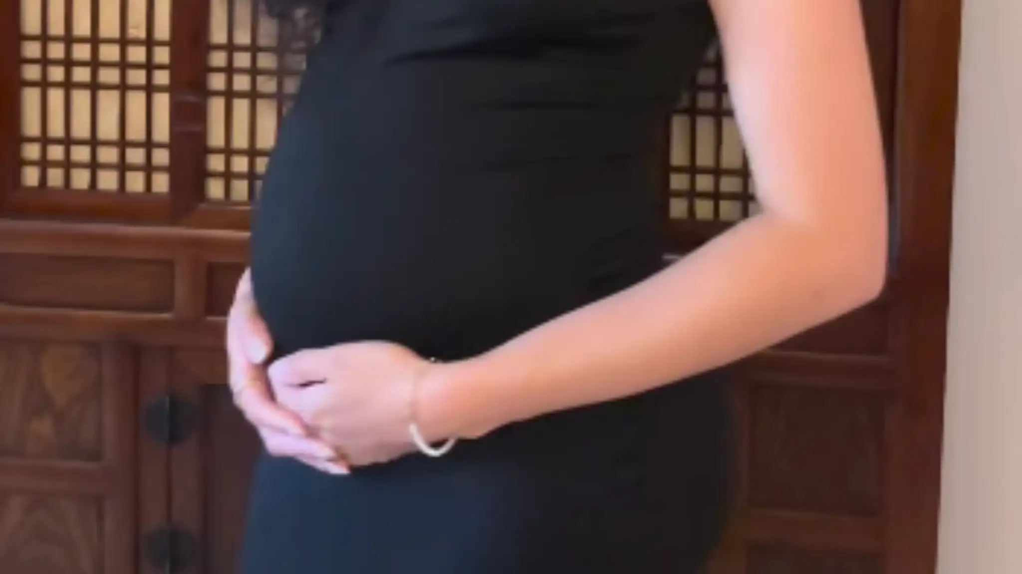 Alicia Crowder oznámila tehotenstvo.