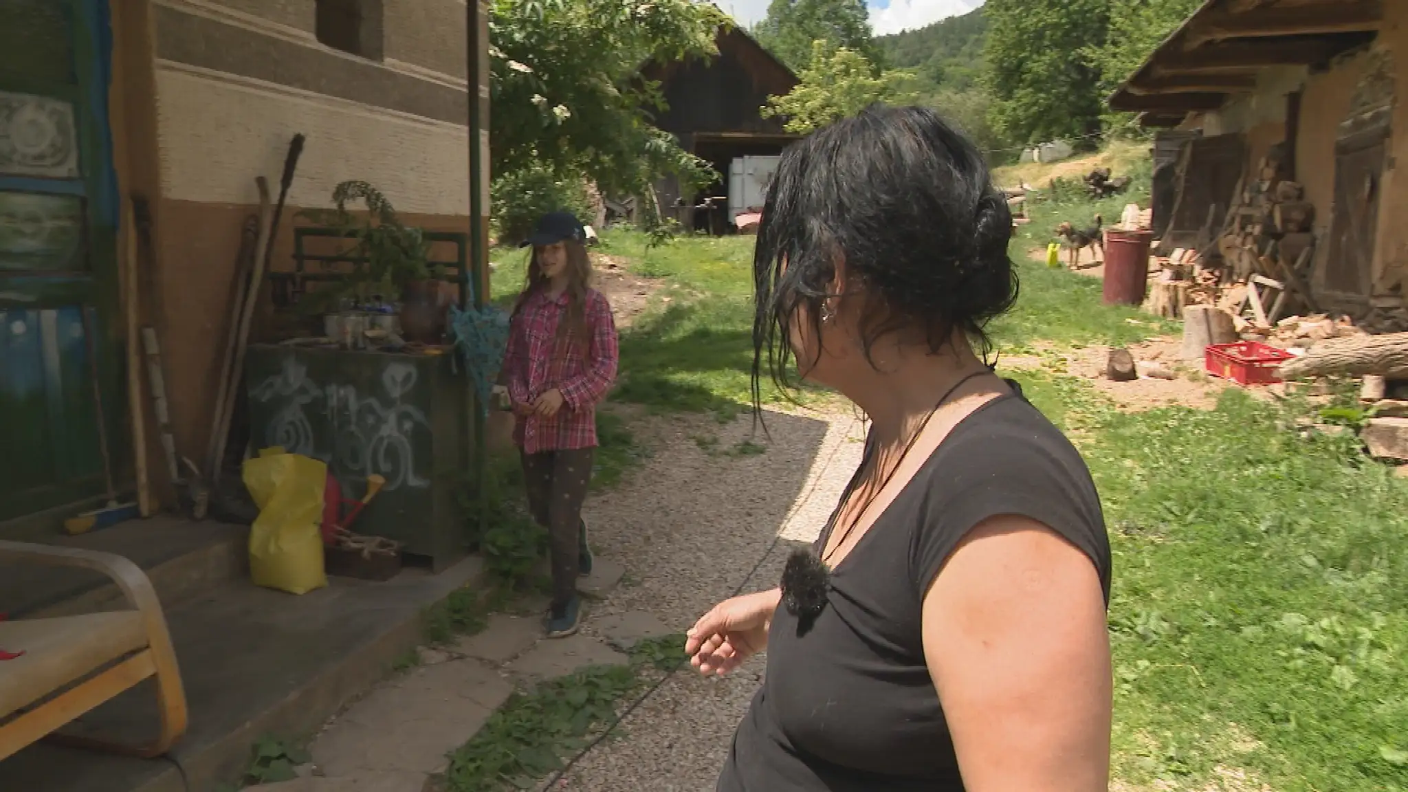 Johana žije s deťmi v obci Brdárka.