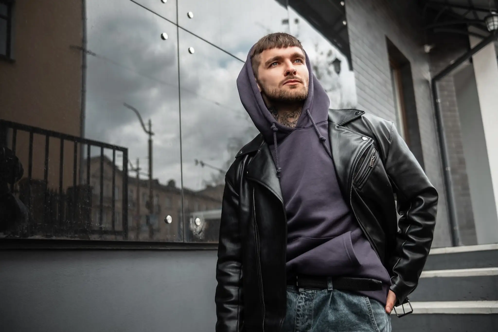 Pánske basic mikiny – základ vášho každodenného šatníka