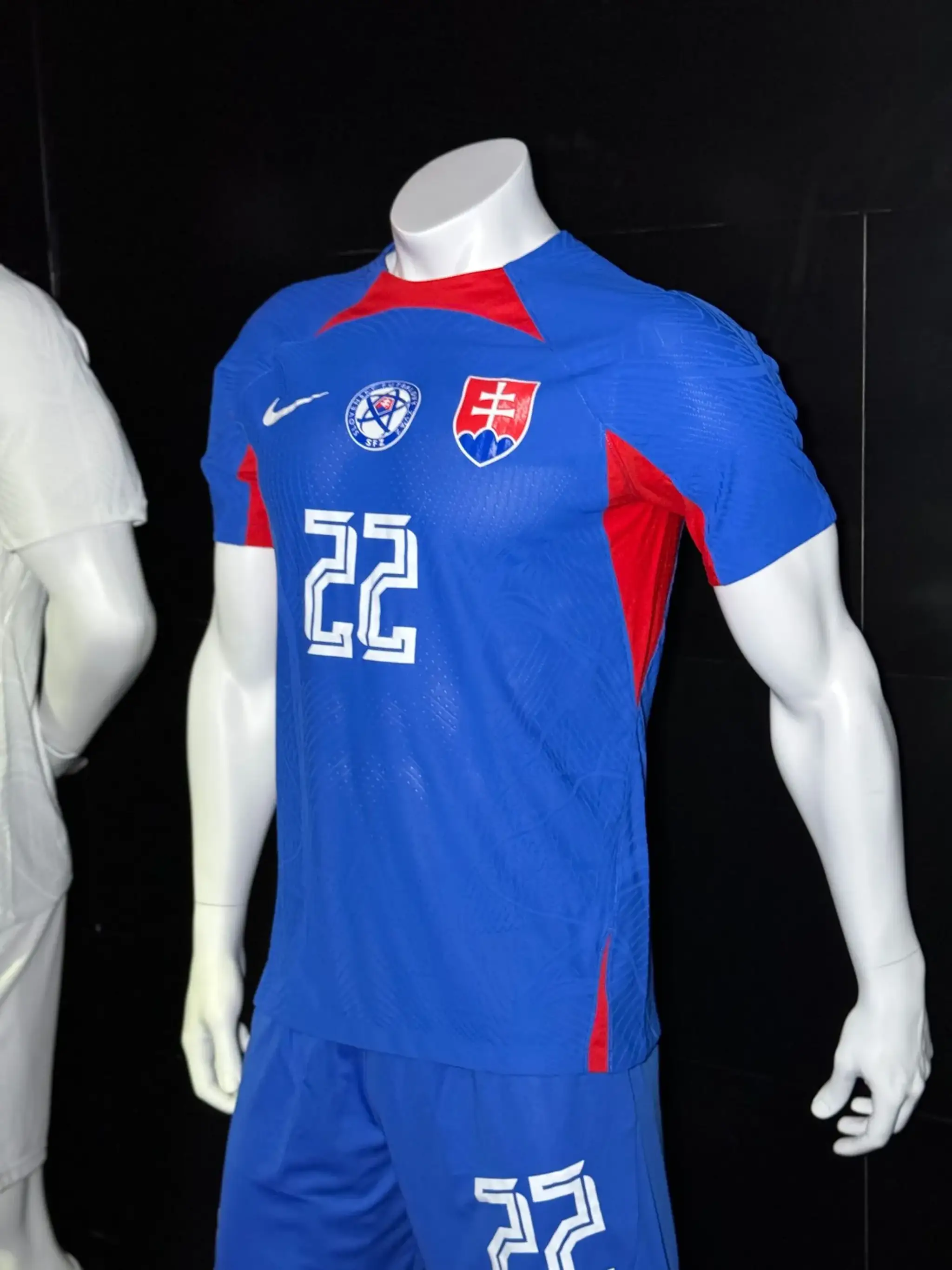Dresy slovenskej reprezentácie na EURO 2024.