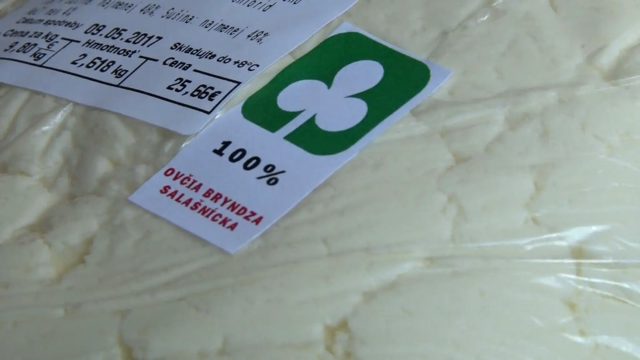 Slovenská bryndza je dostupná celoročne