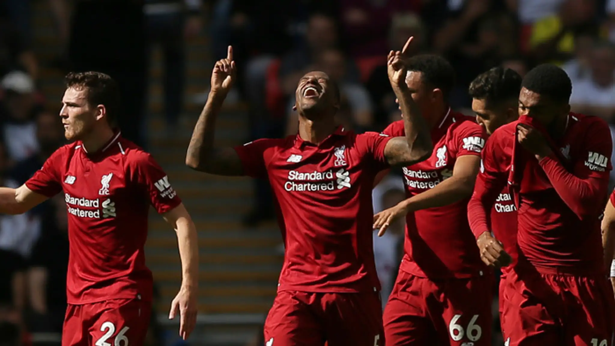 Hráč Liverpoolu Georginio Wijnaldum sa raduje postrelení gólu do siete Tottenhamu.
