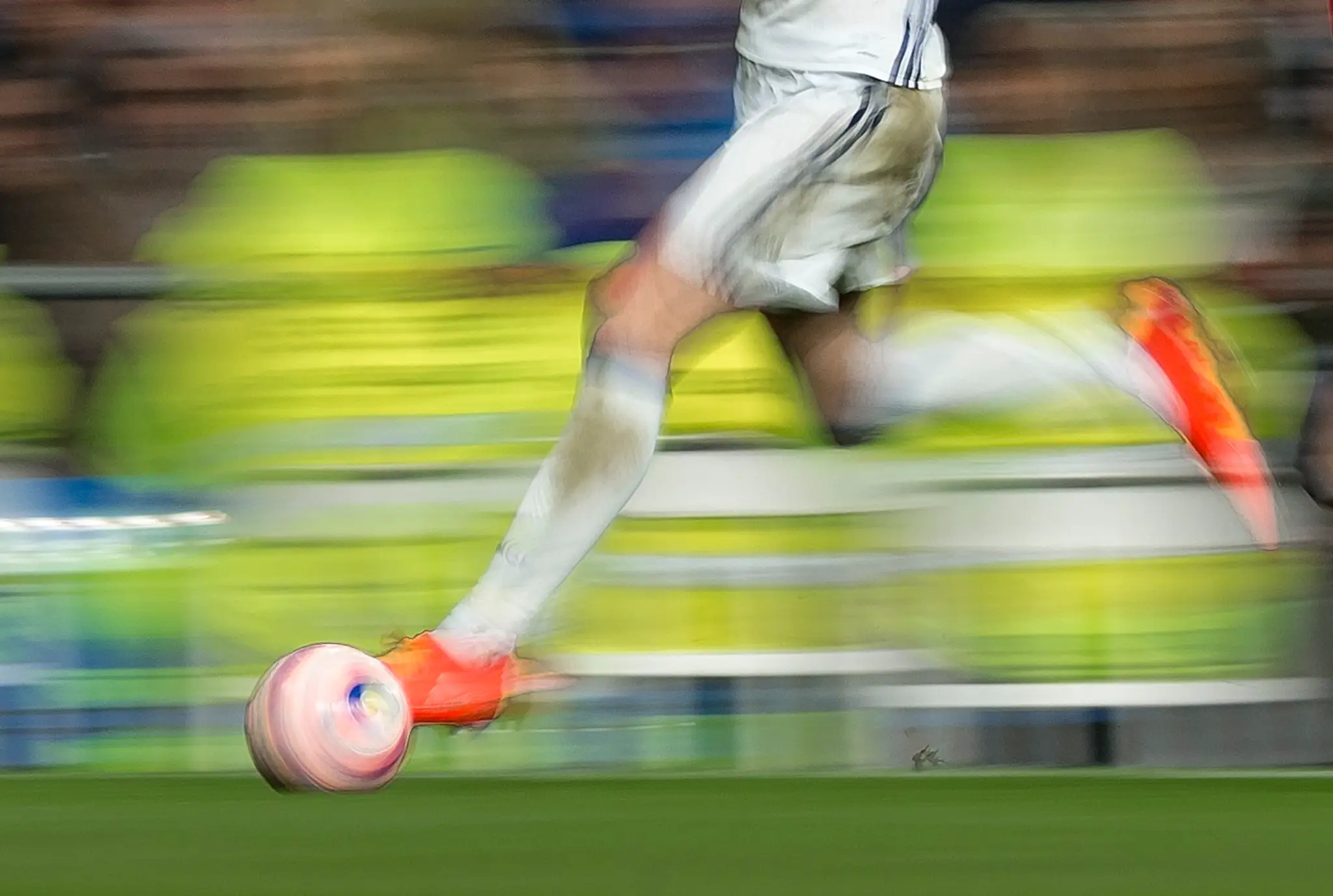 Najrýchlejší futbalista sveta.