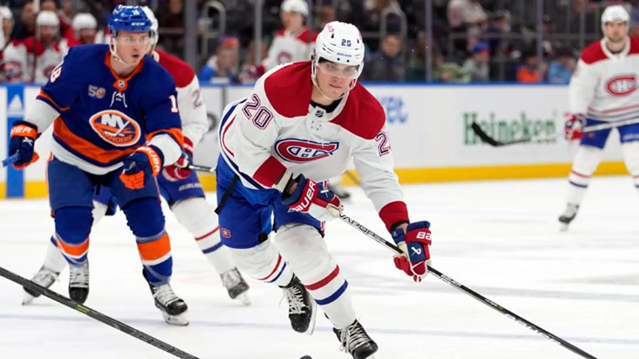 Slafkovský nedohral zápas na ľade NY Rangers.