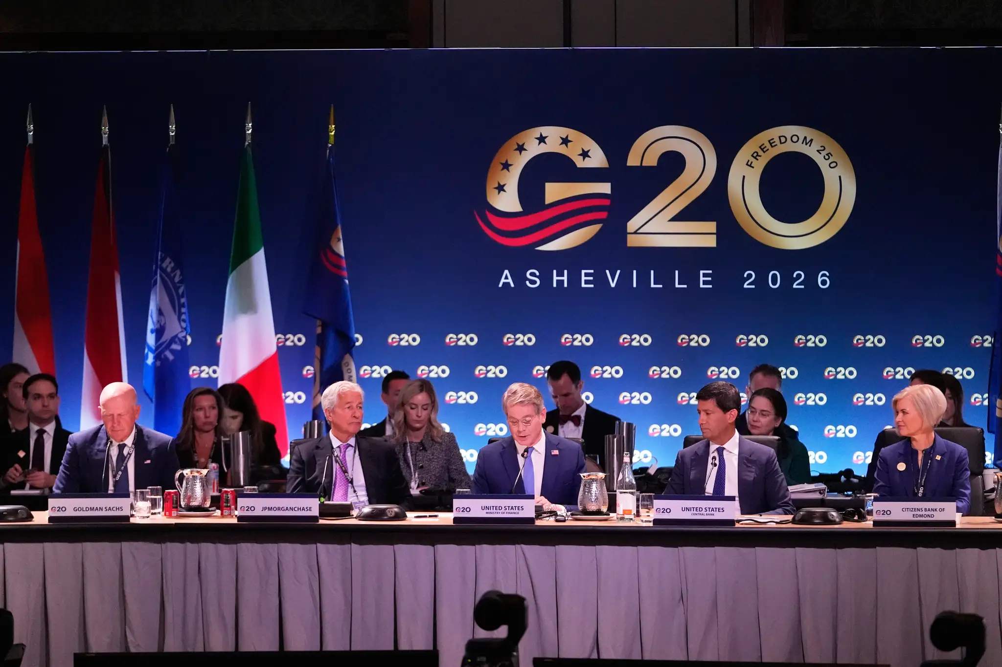 G20
