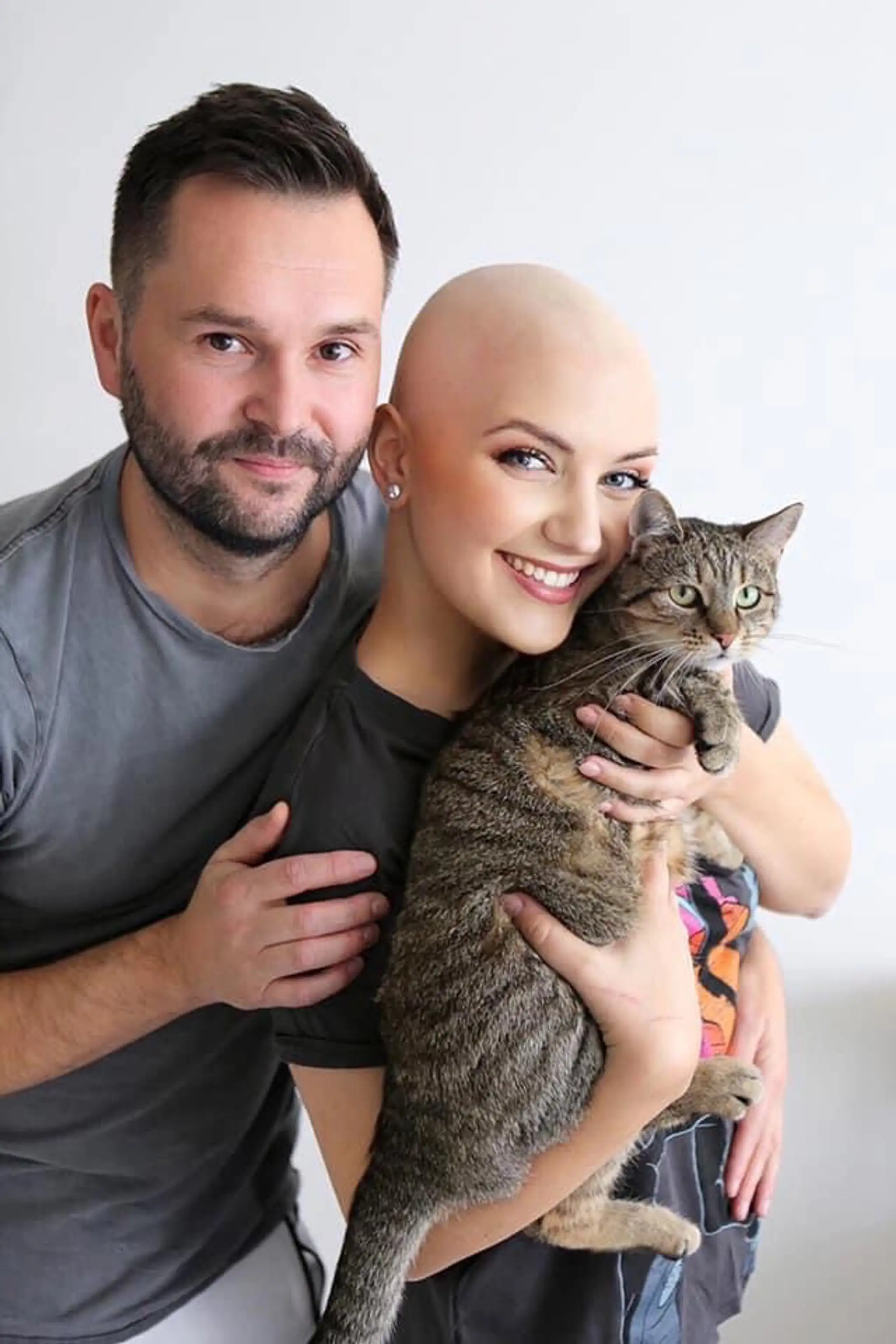 S priateľom Tomášom a  mačičkou Lejdy