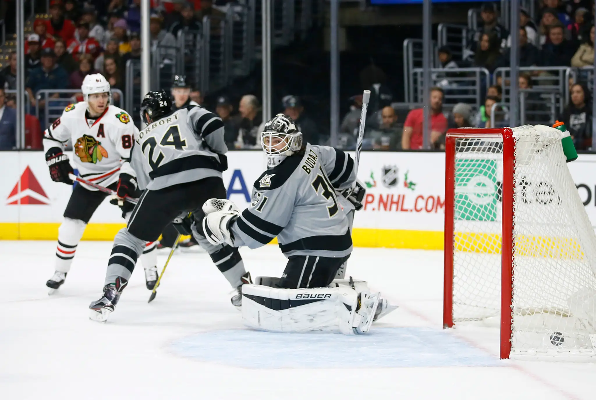 Los Angeles vs. Chicago