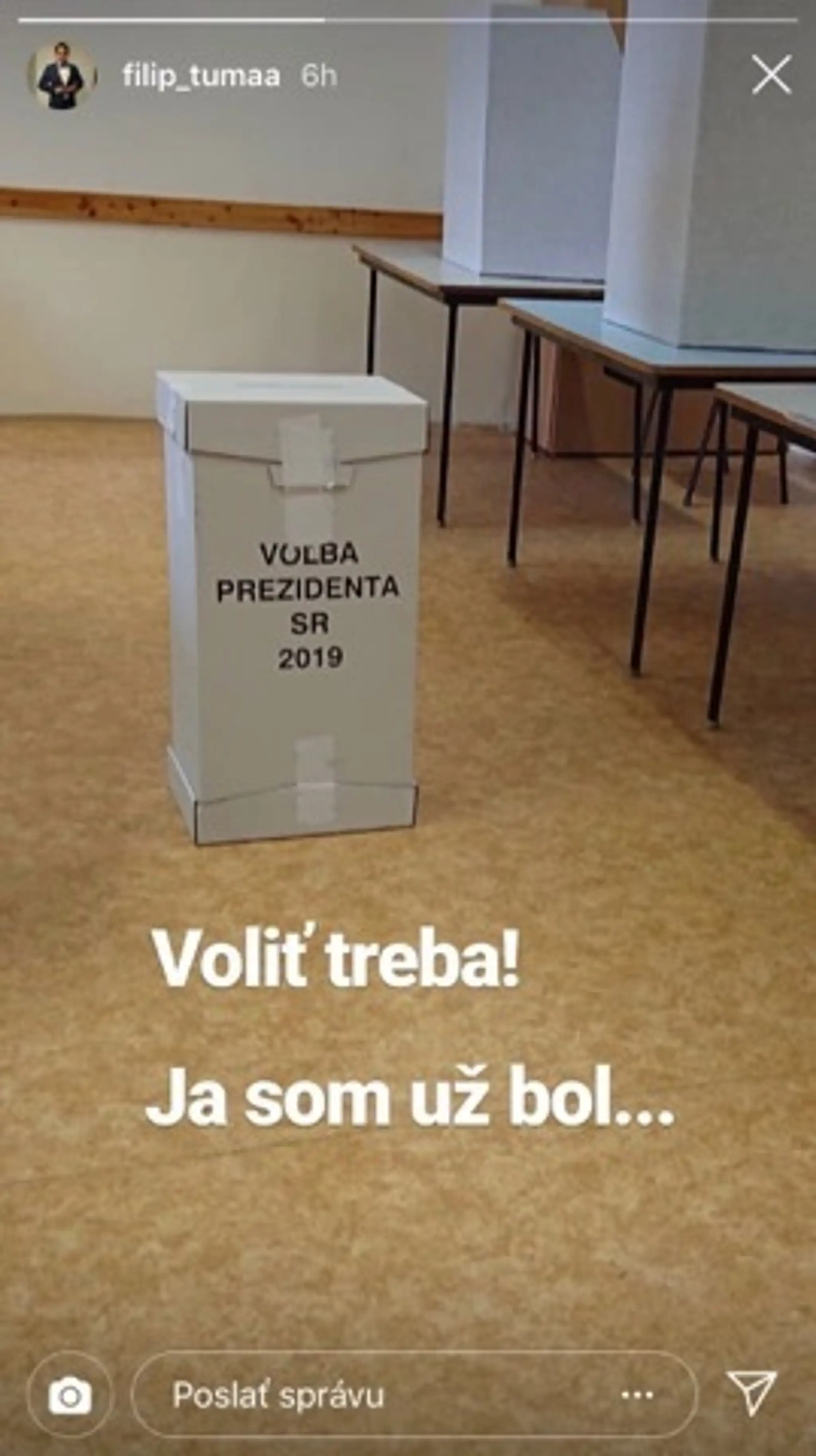 Aj Fero Joke sa pochválil fotkou z volieb.