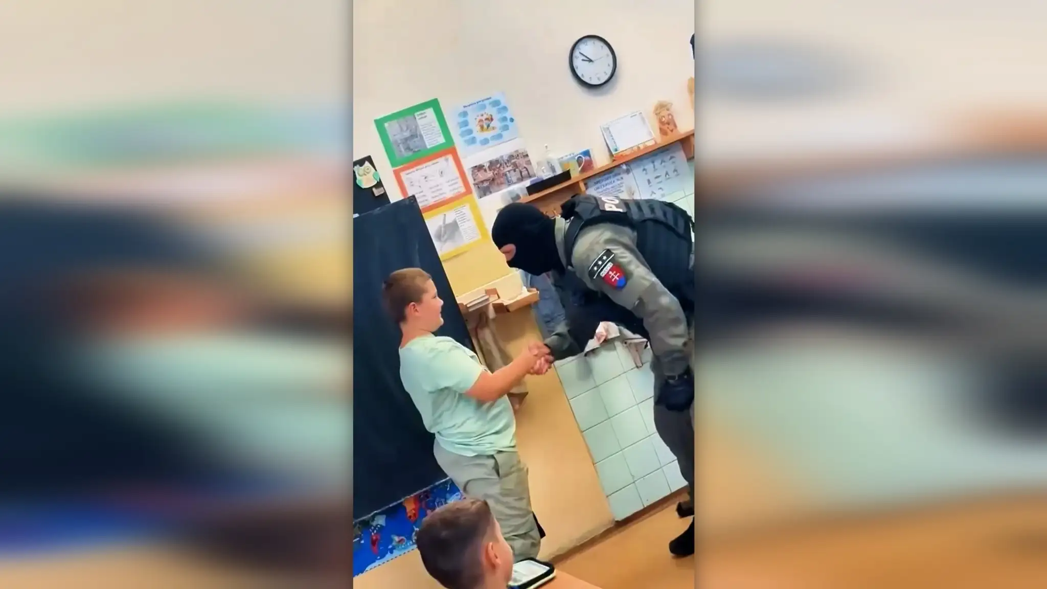 Lukáša prišli pozrieť policajti
