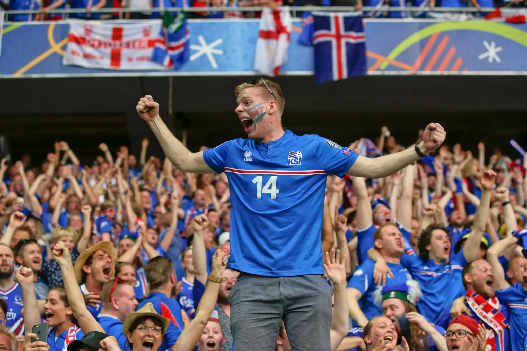 Soccer_Euro_2016_England_Iceland358408343627.jpg