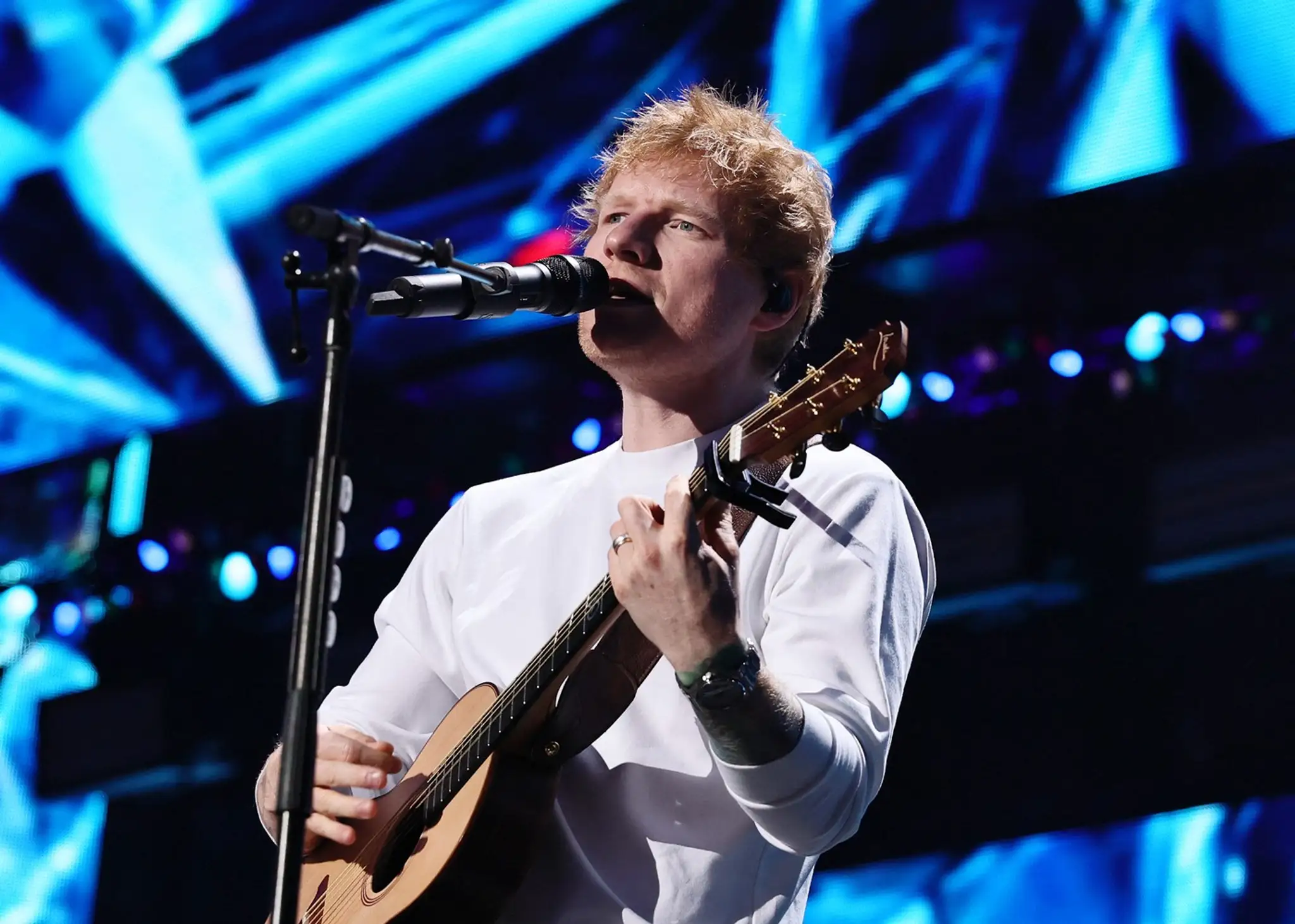 Spevák Ed Sheeran (ilustračná fotografia).