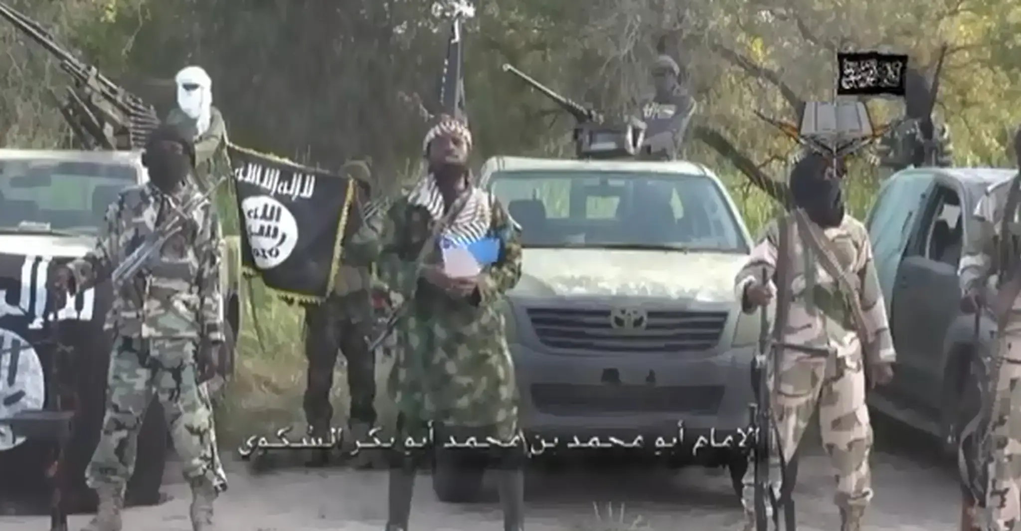 V strede je údajný šéf hnutia Boko Haram Abubakar Shekau.