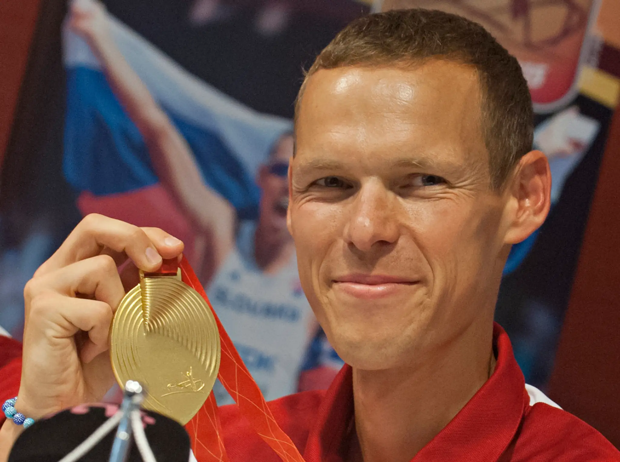 Matej Tóth predstavil medailu na Slovensku.