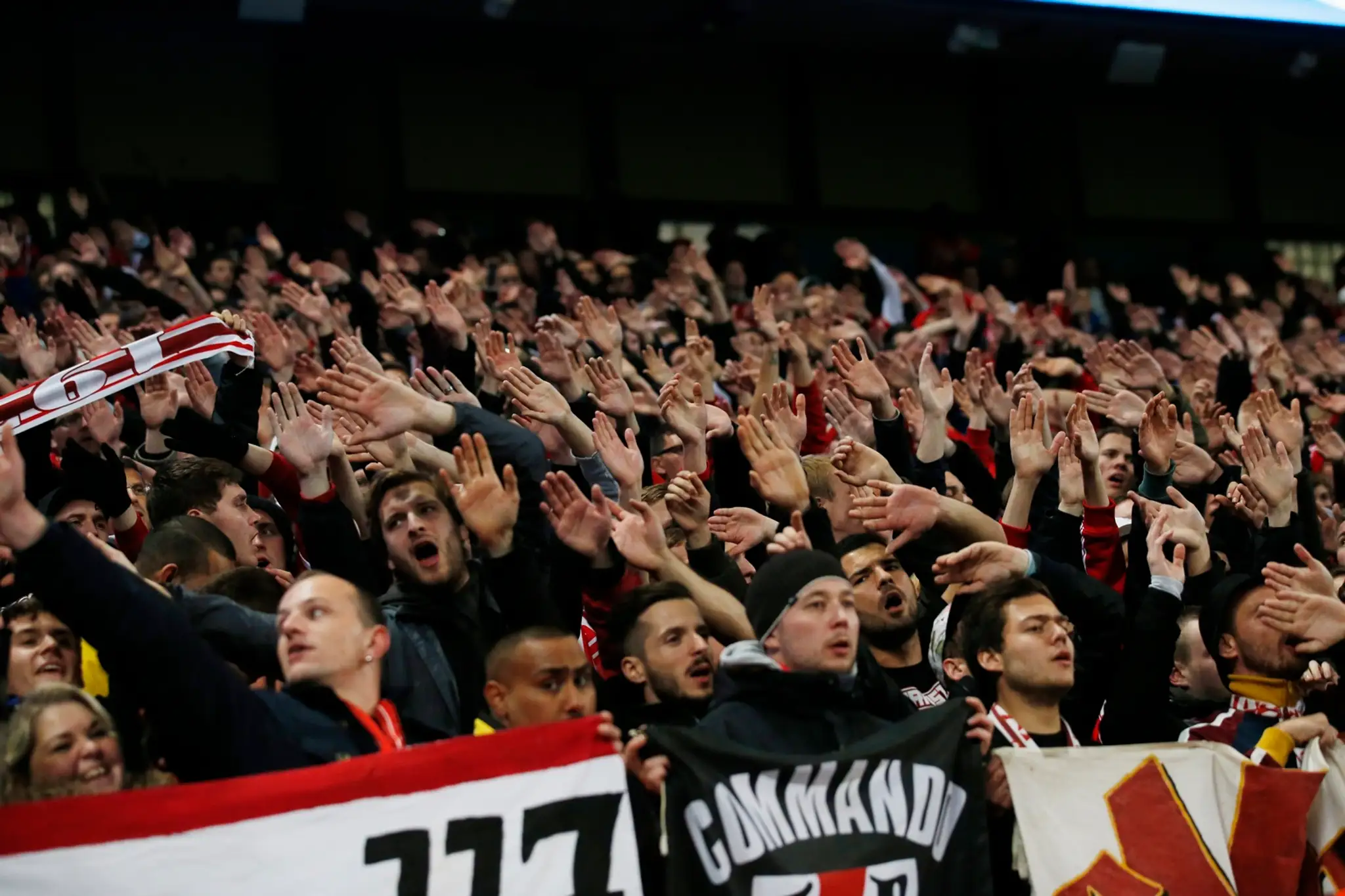 Fanúšikovia Bayernu počas zápasu