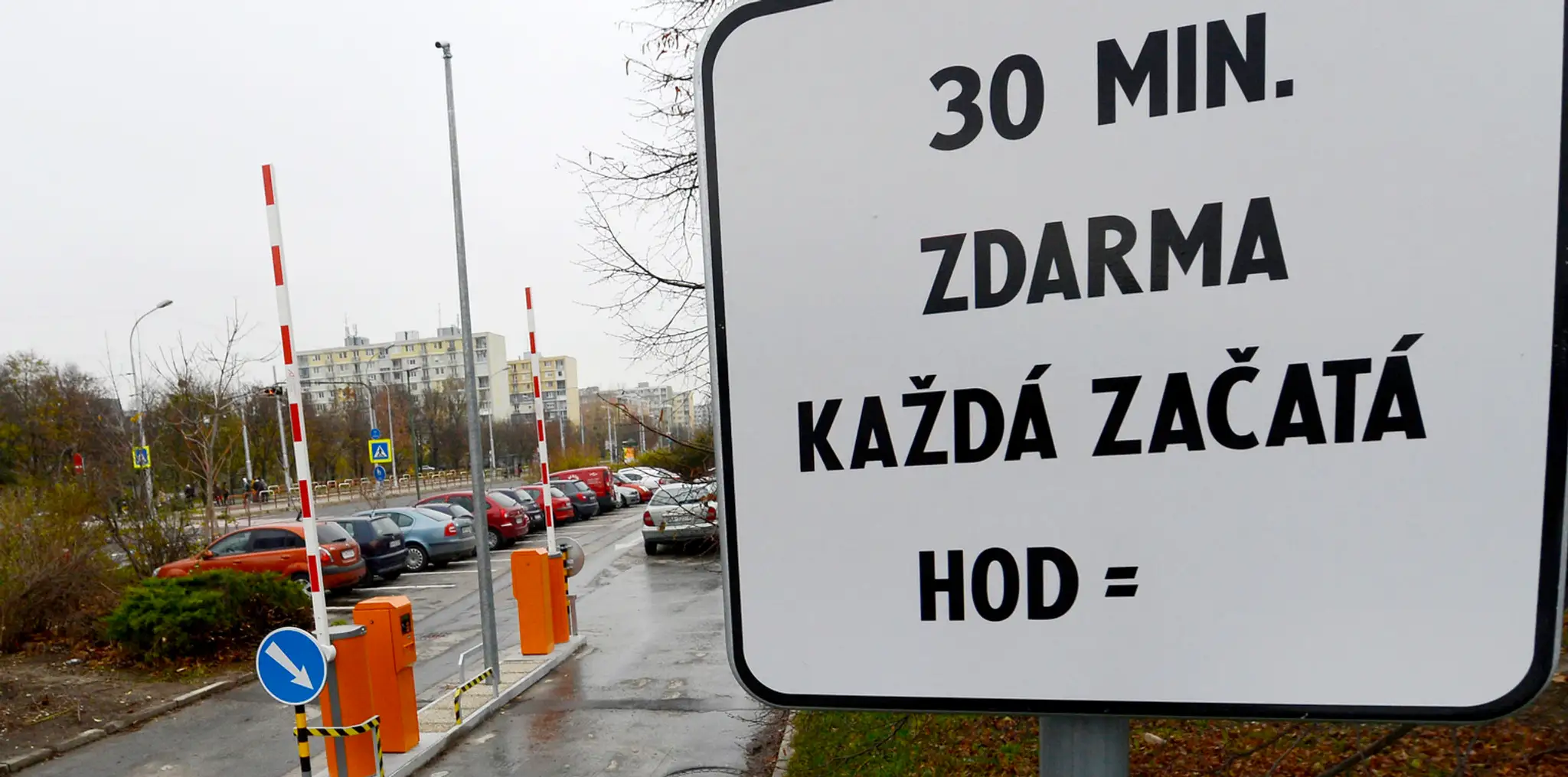 Parkovisko pred nemocnicou