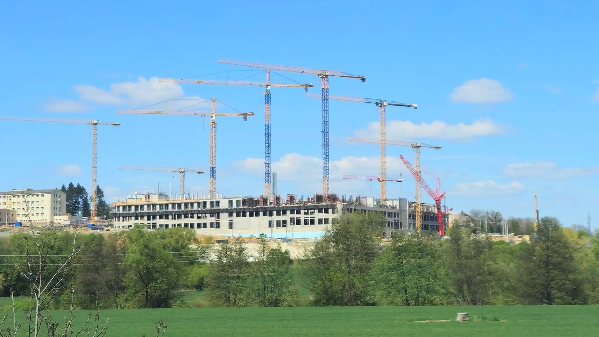 Výstavbu vojenskej nemocnice v Prešove pozastavili