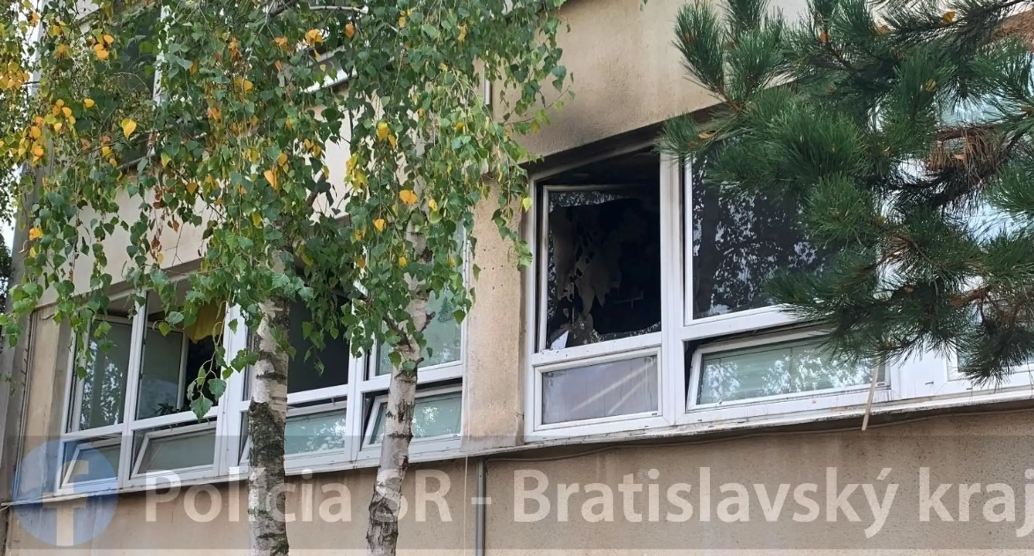 Požiar na škole v Bratislave.