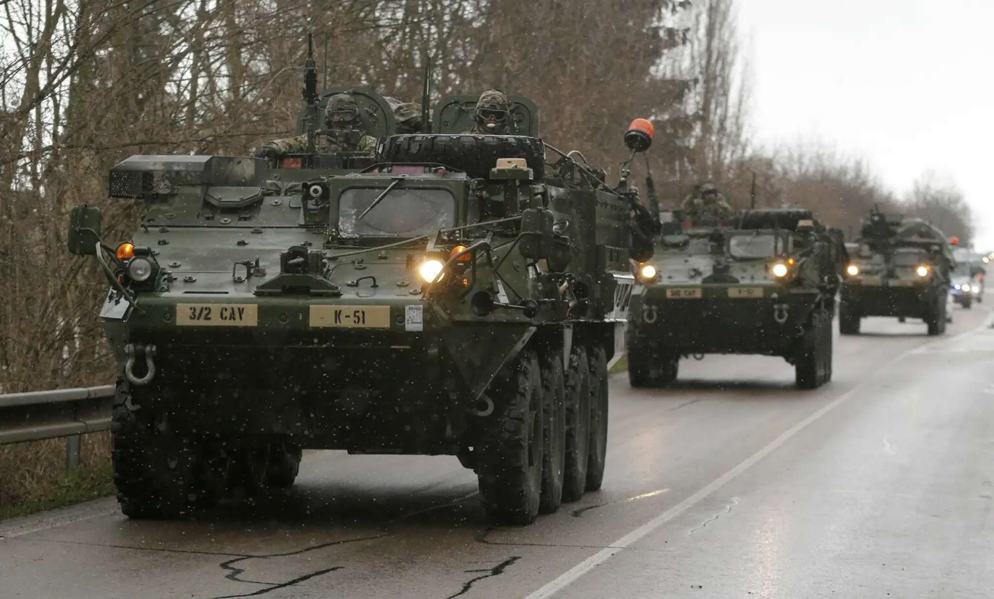 Americkí vojaci počas príchodu konvoja americkej armády do Prahy 30. marca 2015