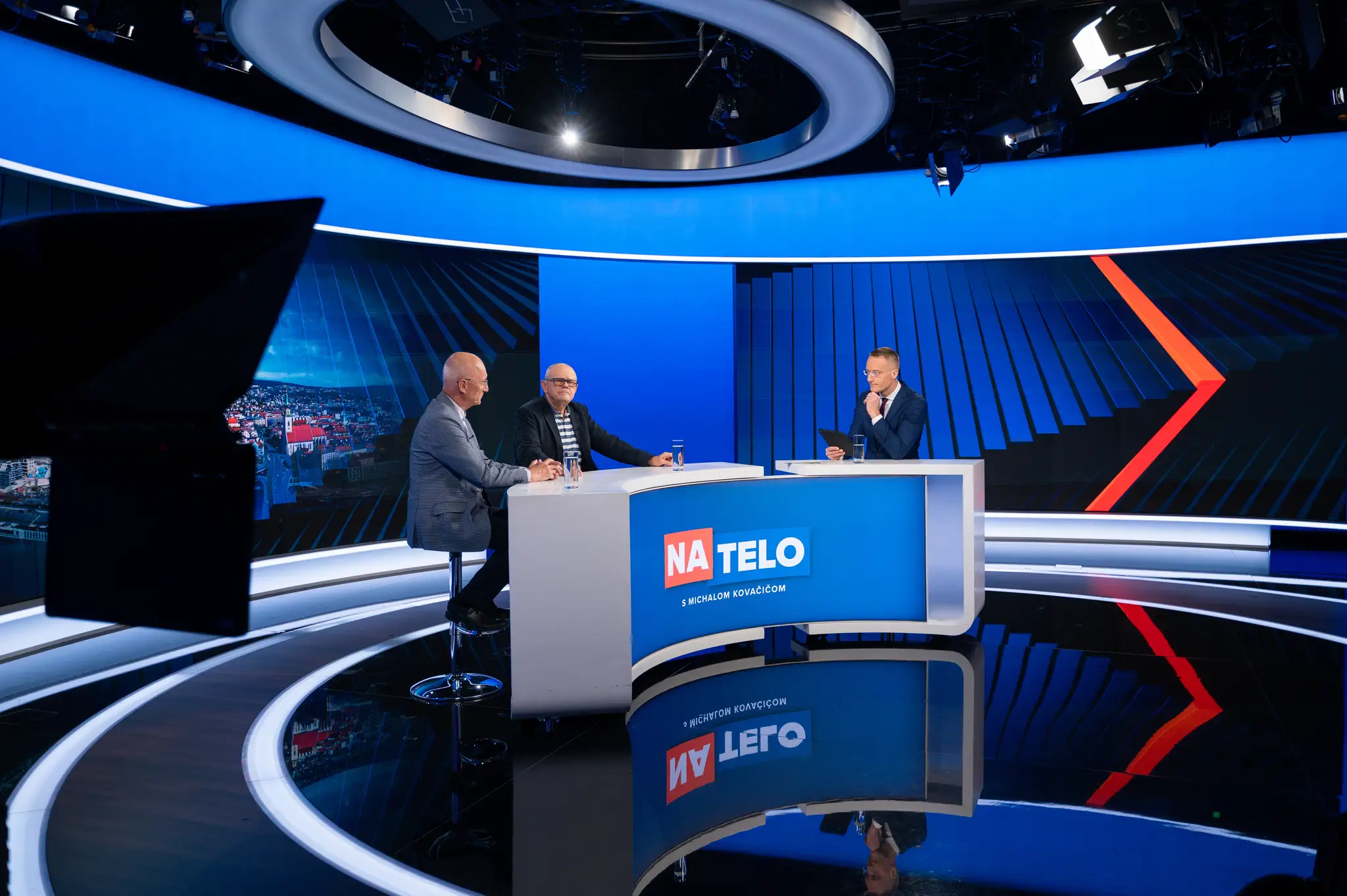 Jozef Banáš a Milan Kňažko v Na telo
