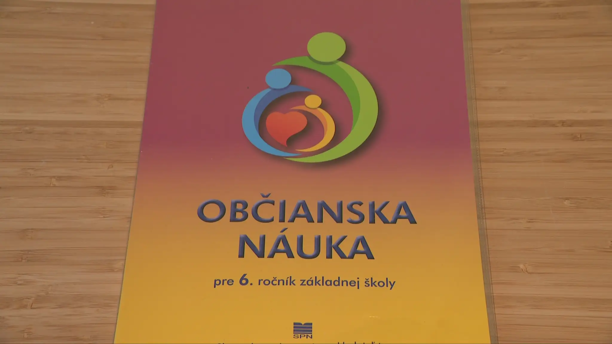 Kontroverzná učebnica.