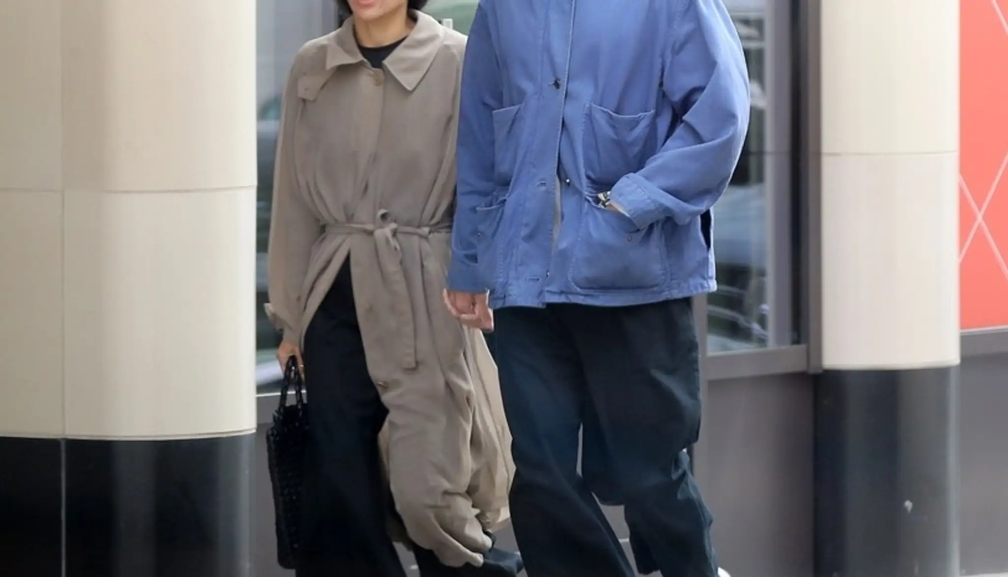 Herečka Zoë Kravitz a spevák Harry Styles 