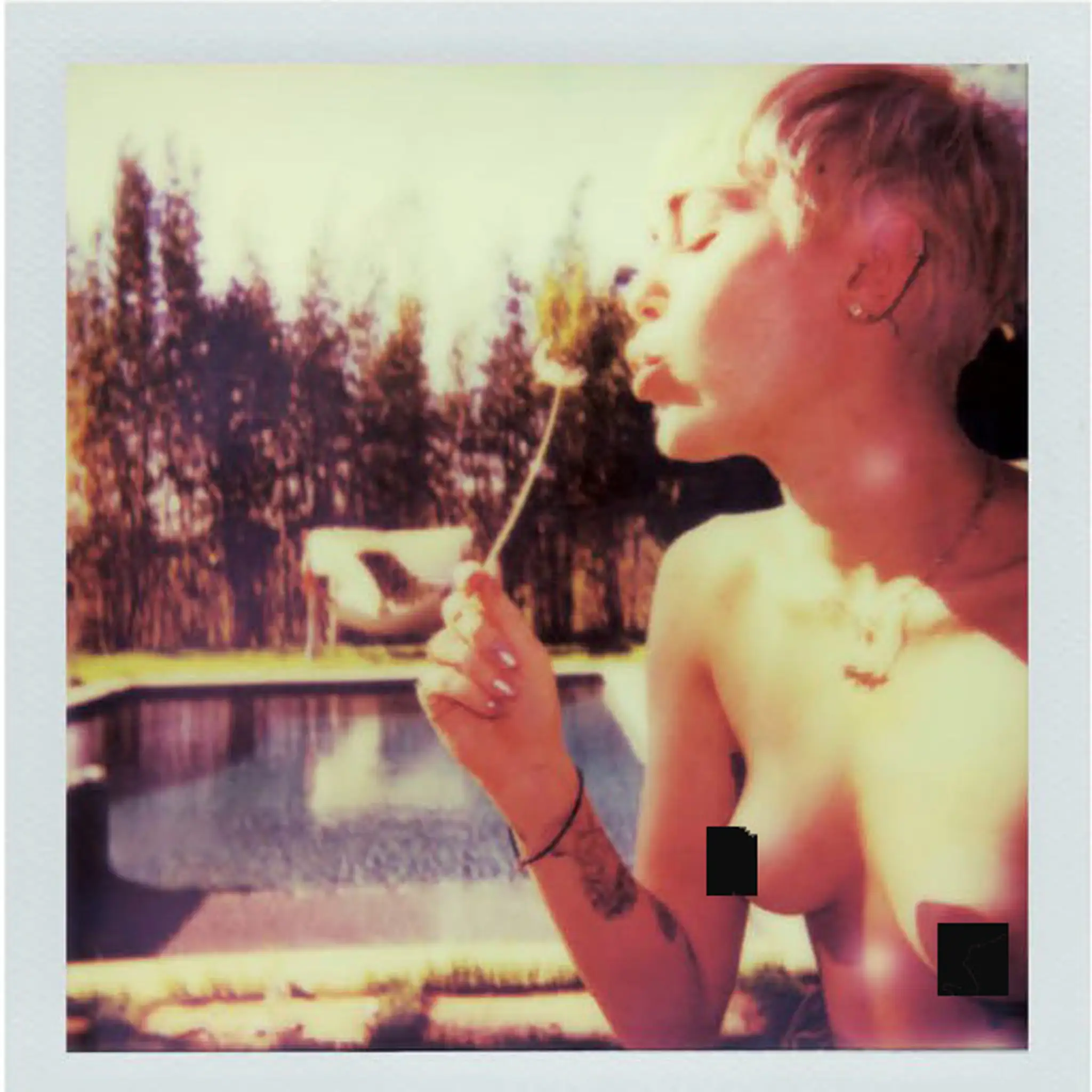 Miley Cyrus pre V magazine.