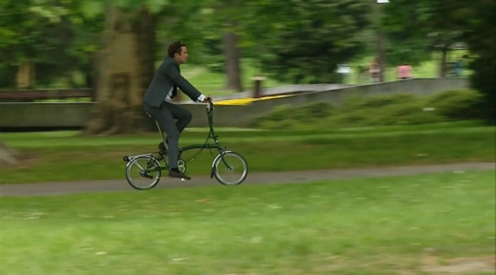 Bicykel, skladačka, kravaťáci.