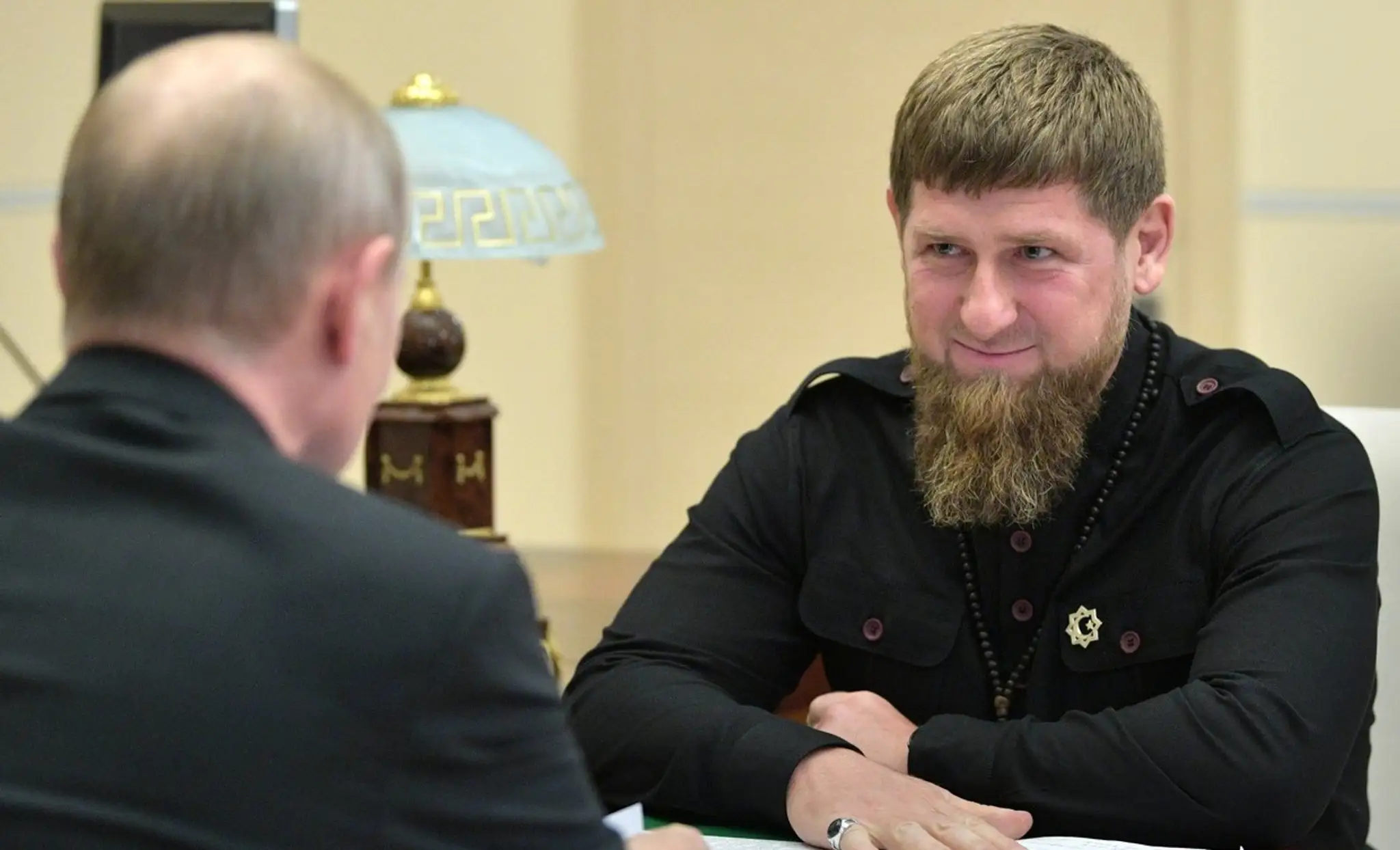 Ramzan Kadyrov na stretnutí s Vladimirom Putinom.