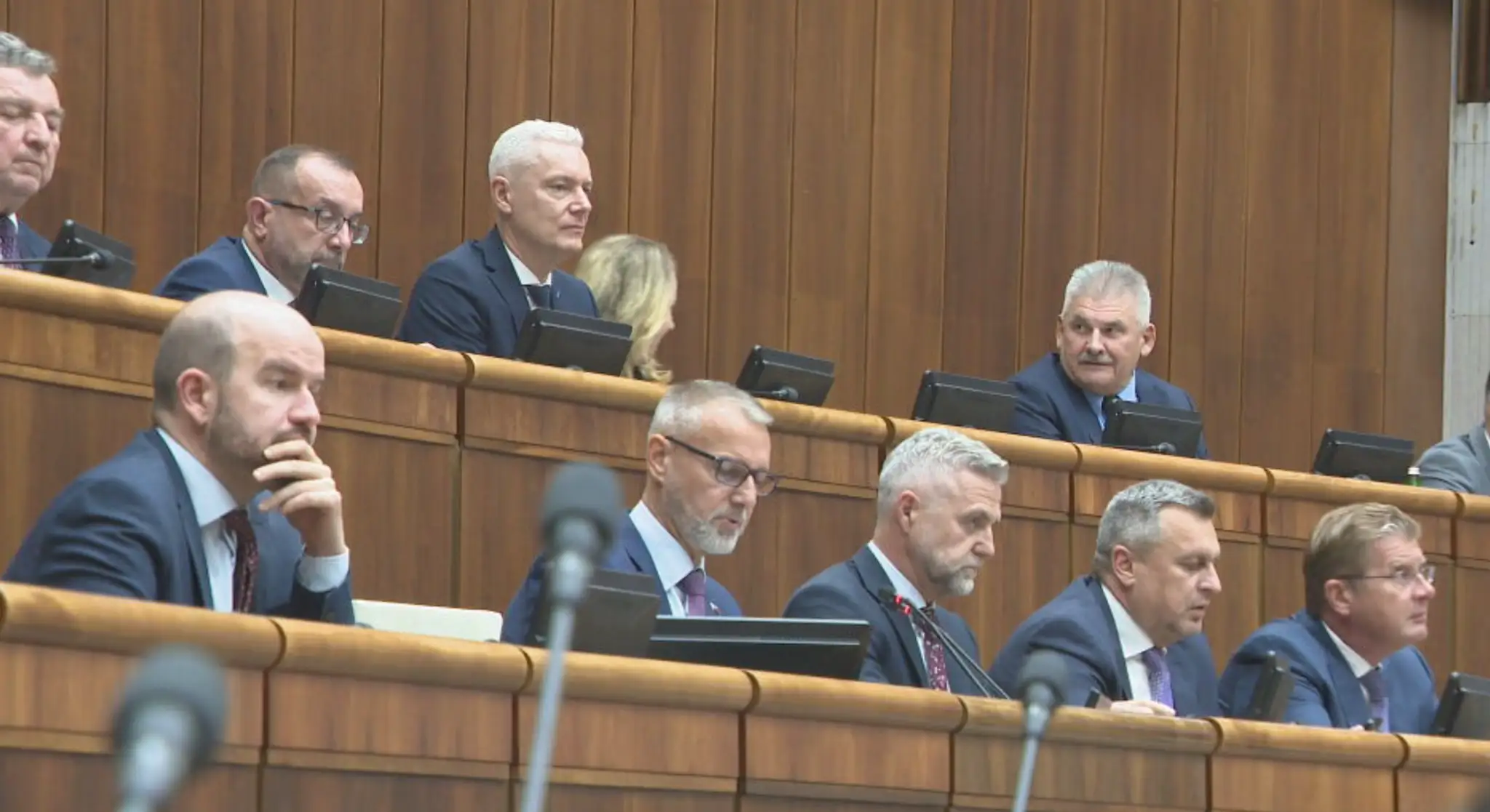 Parlament.