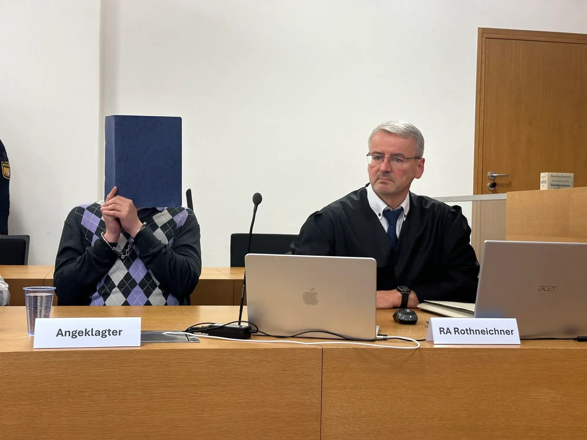 Slovák obžalovaný z trojnásobnej vraždy prehovoril