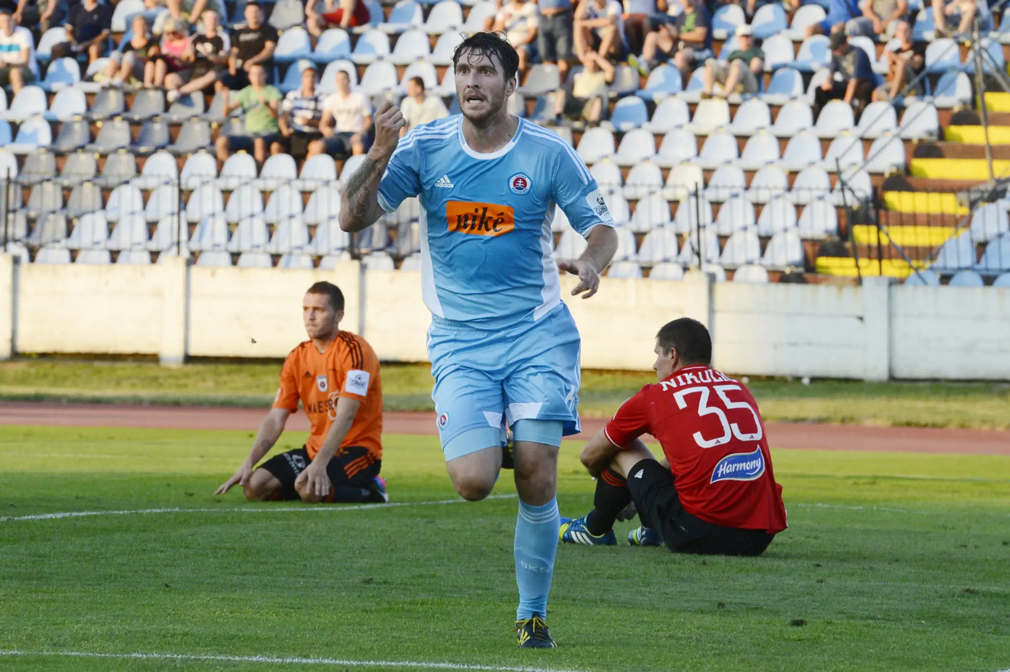 Pavel Fořt strieľa gól v inkriminovanom dueli proti Ružomberku.
