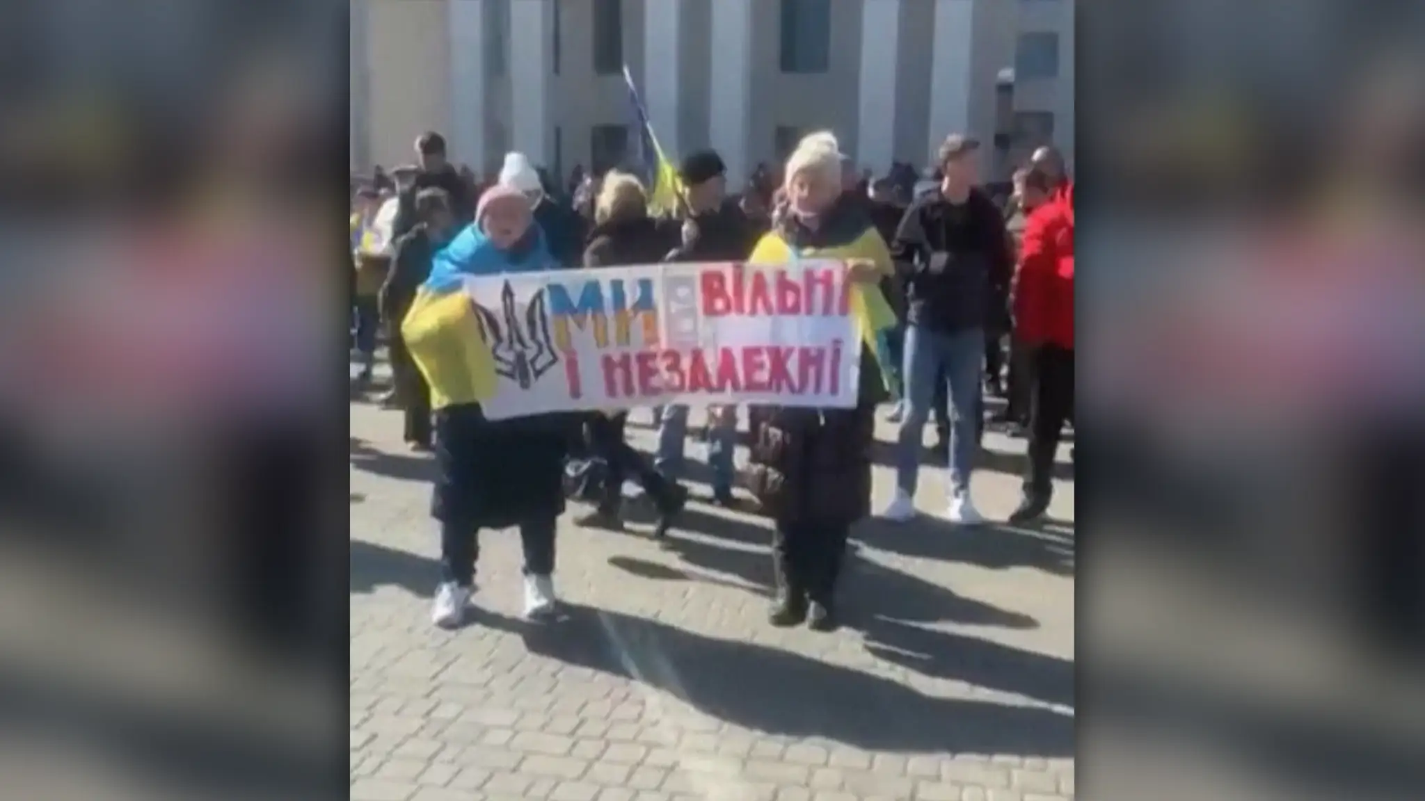 Ľudia v Chersone protestovali proti invázii Ruska