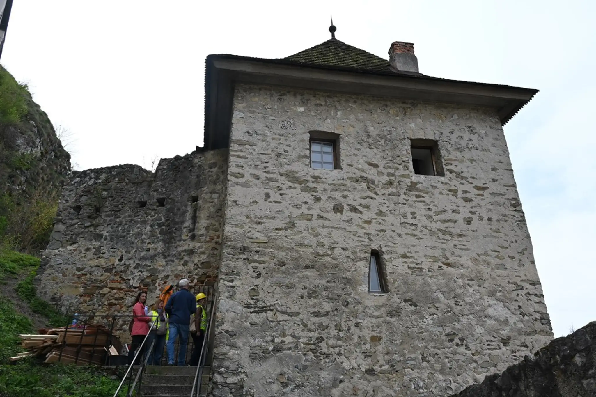 Rekonštrukcia Trenčianskeho hradu.