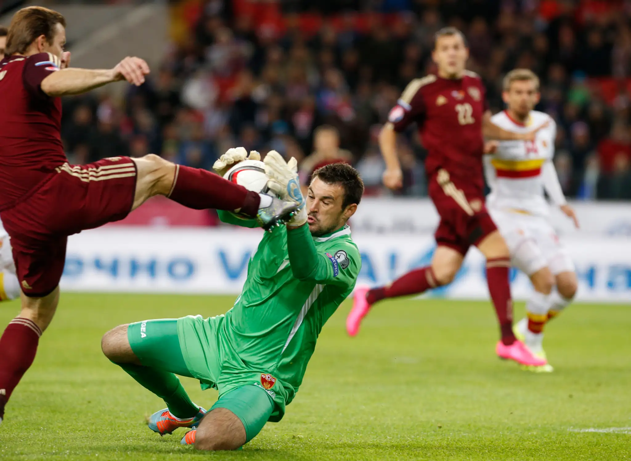 Russia_Montenegro_Euro_Soccer001226292433.jpg