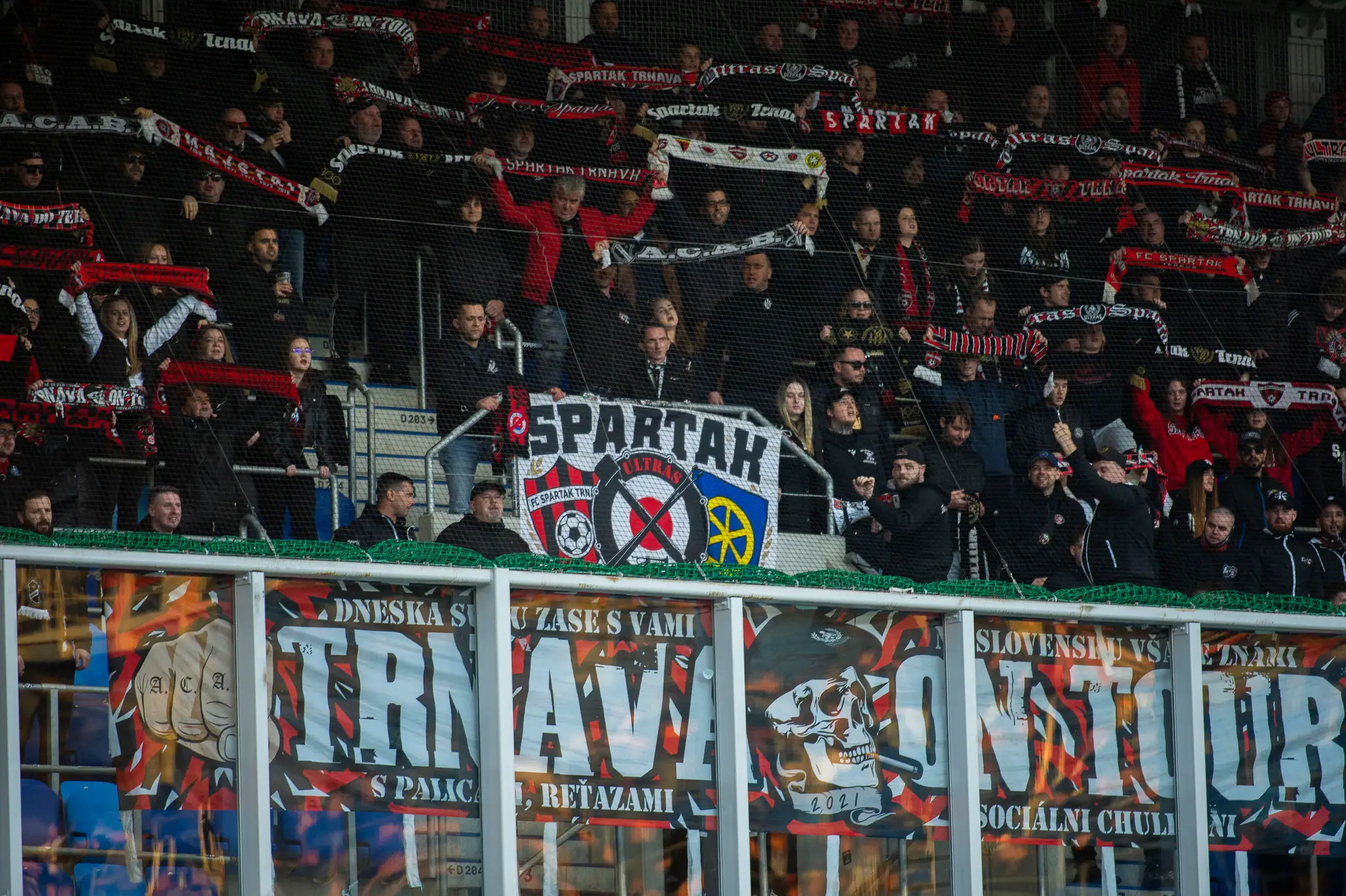 Fanúšikovia Trnavy v 2. kole nadstavbovej časti Niké ligy v skupine o titul na pôde Slovana Bratislava.