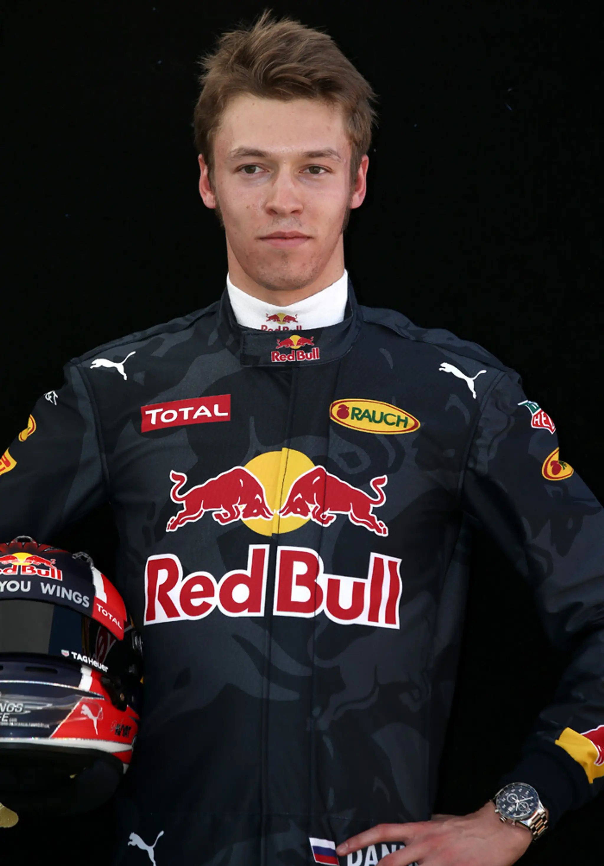 Ruský jazdec tímu Red Bull  Daniil Kvjat.