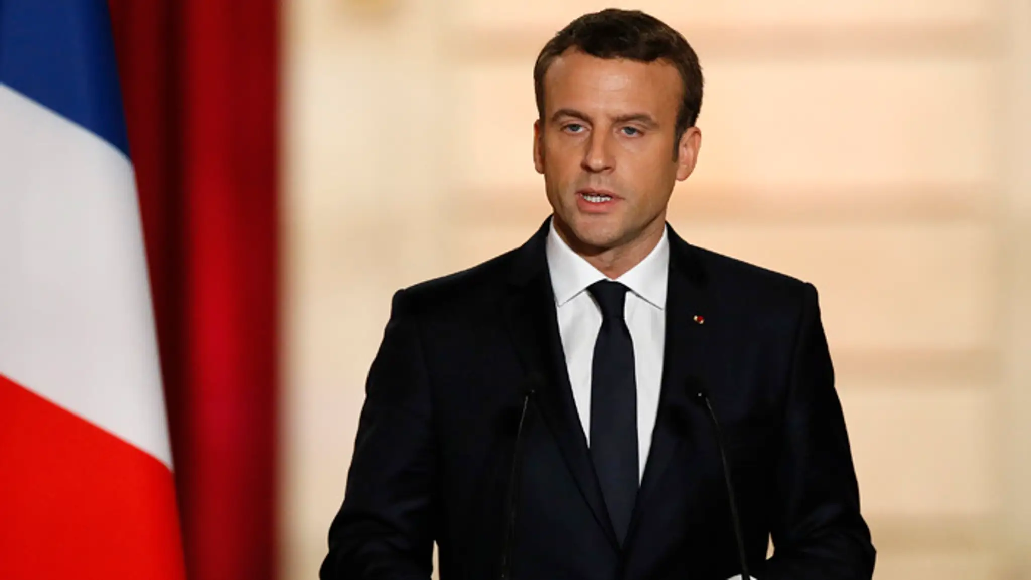 Francúzsky prezident Emmanuel Macron reční počas inauguračného prejavu v Elyzejskom paláci.