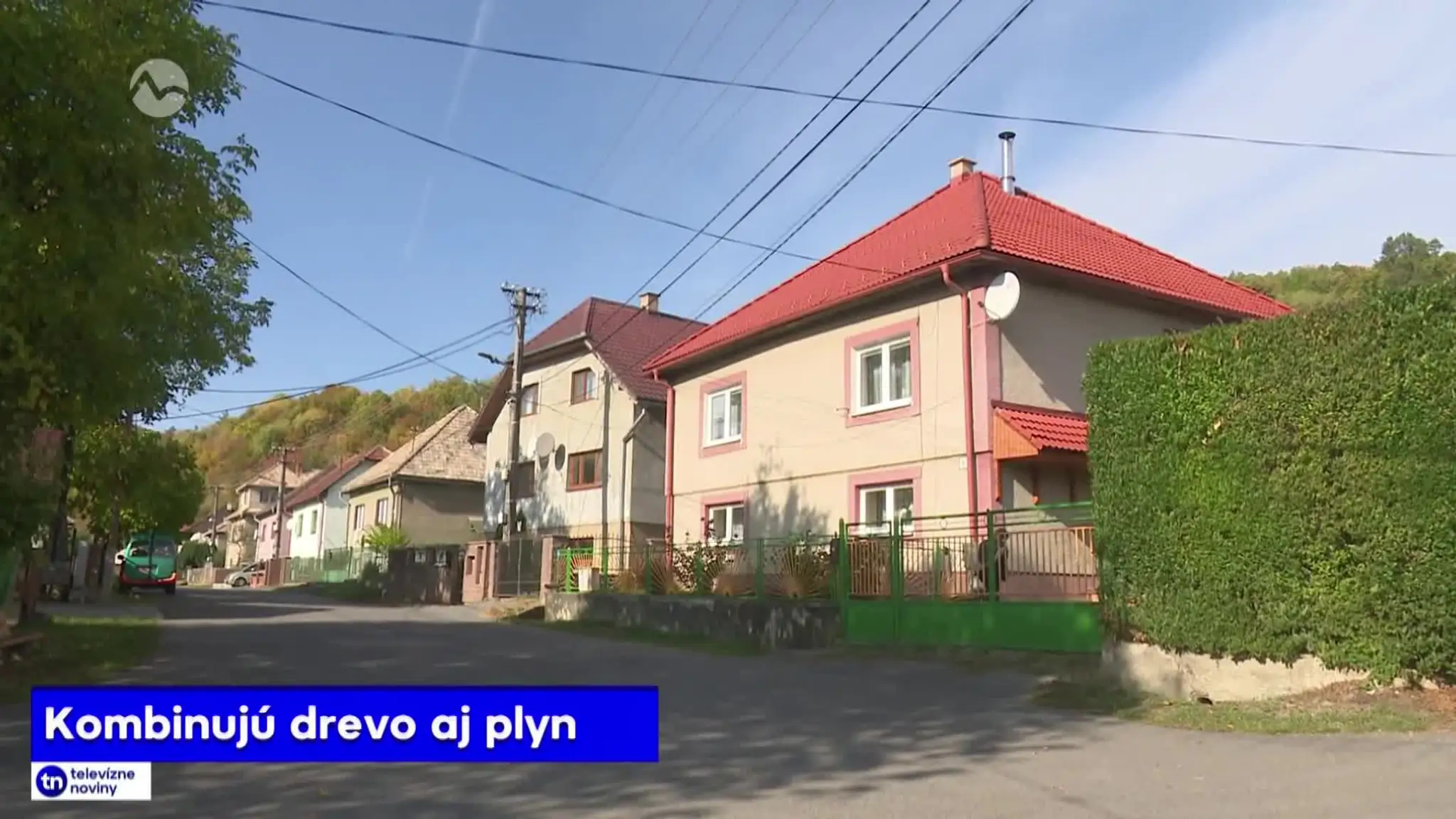 2026-10-25-TN-8-Kombinuju-drevo-aj-plyn