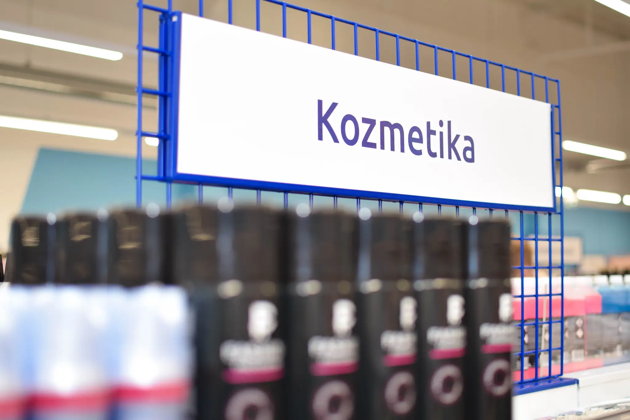 Otvorenie prvej prevádzky obchodu Action na Slovensku.
