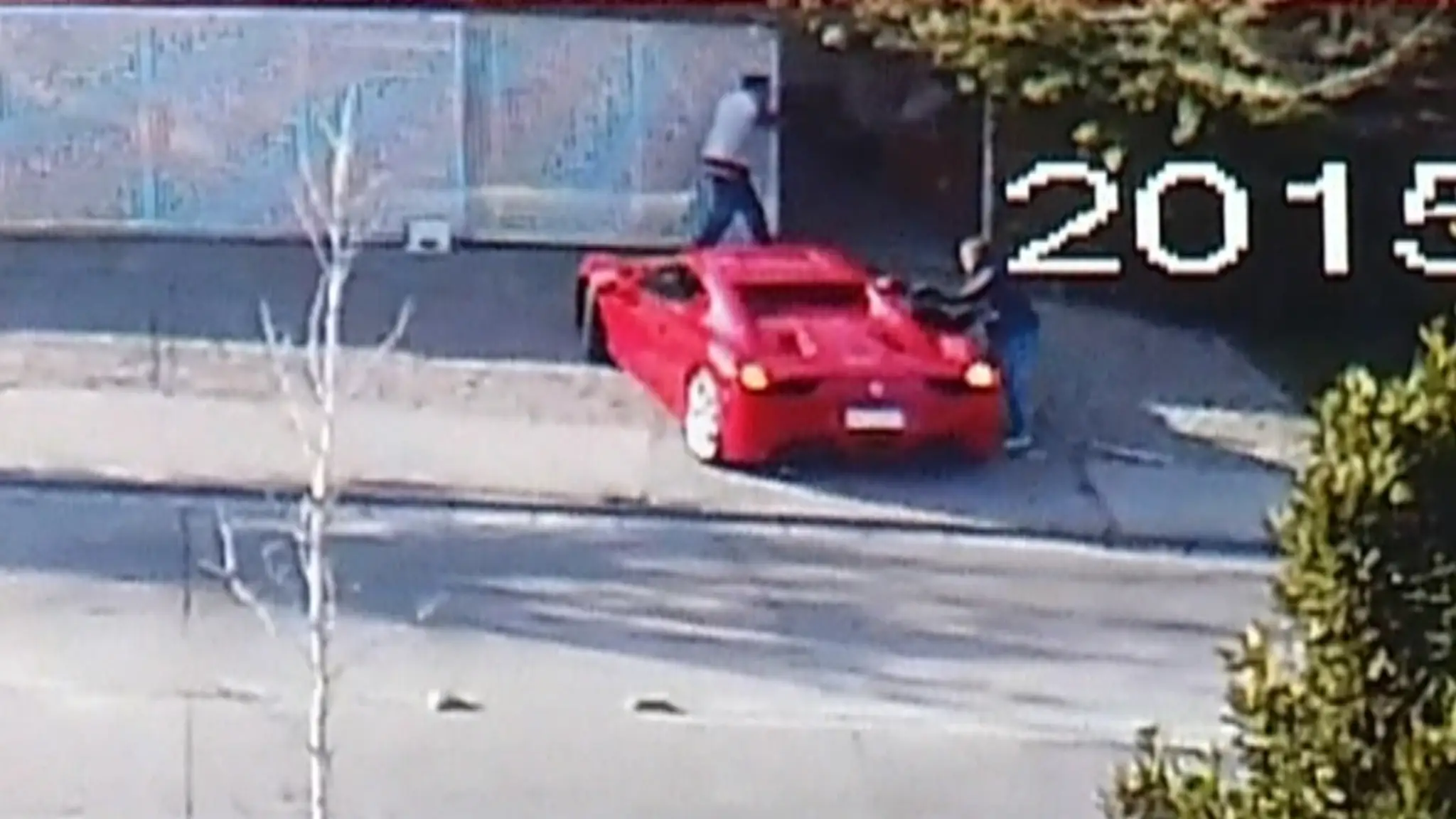 Ferrari ukradli za bieleho dňa priamo z garáže