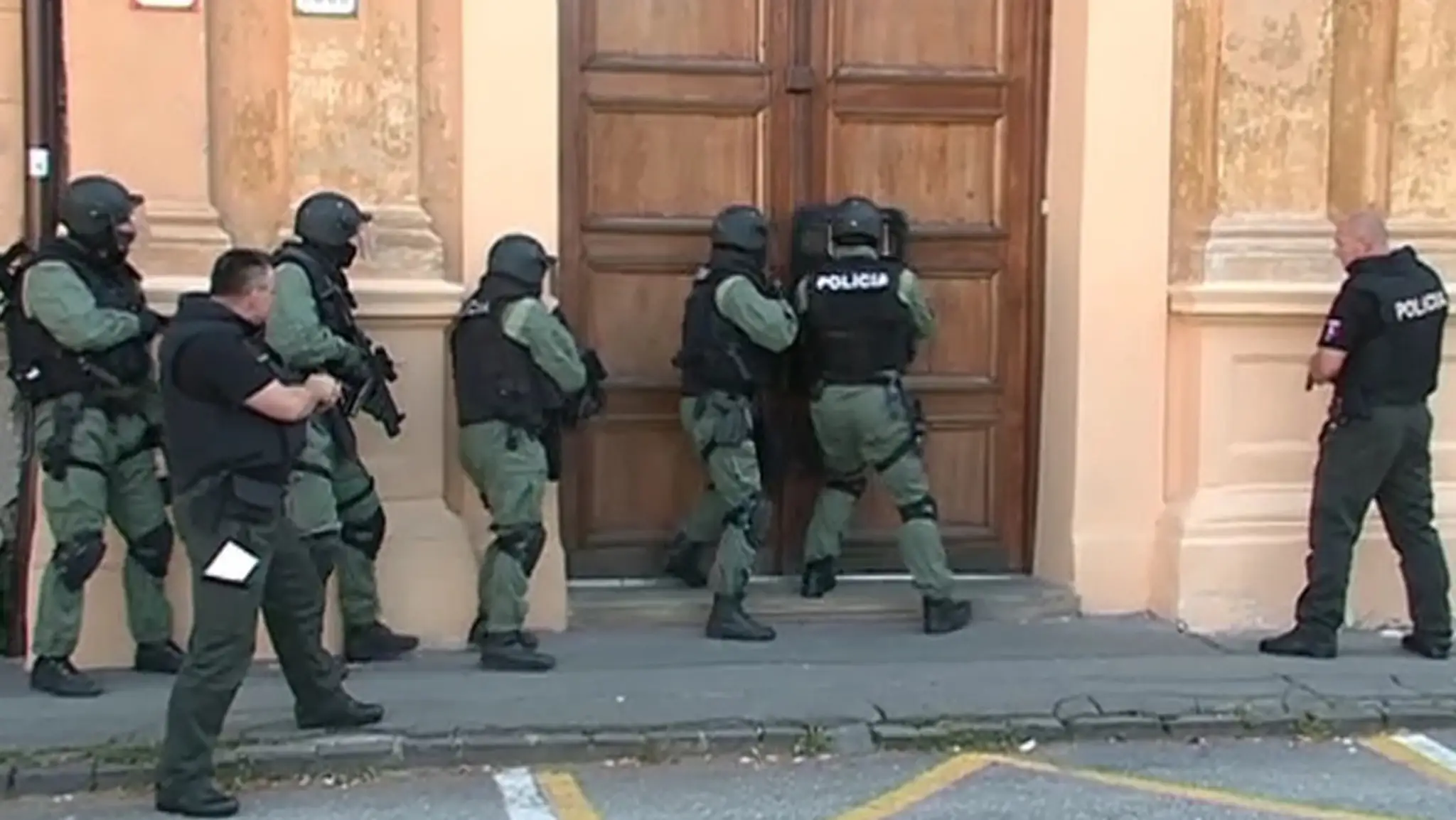 Polícia