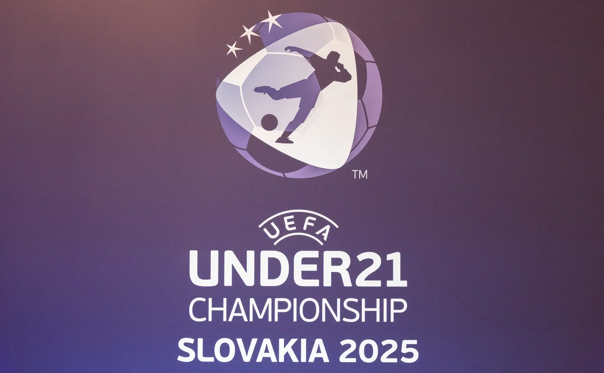 Žreb základných skupín majstrovstiev Európy 2025 do 21 rokov na Slovensku.