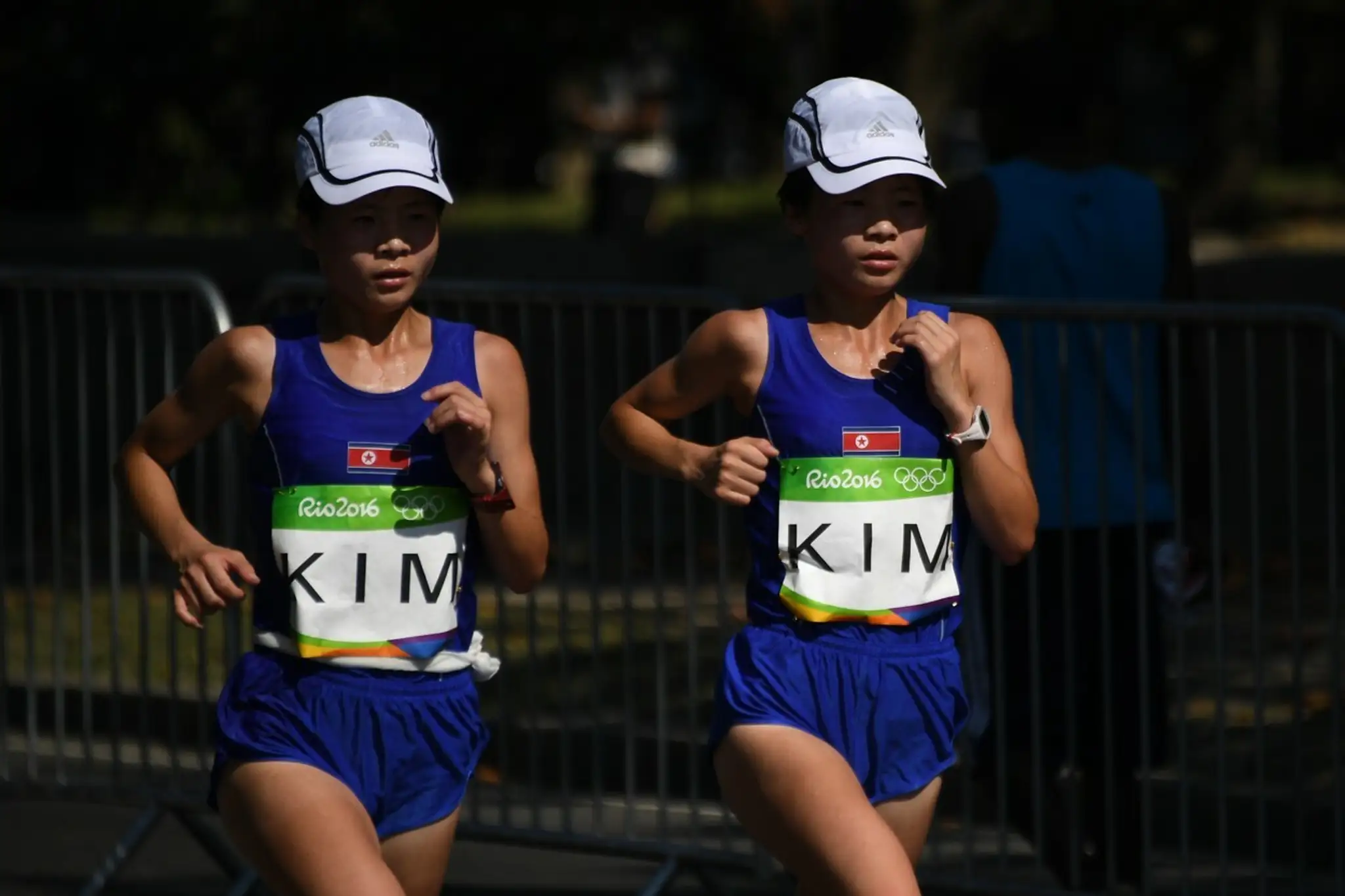 Dvojičky z KĽDR Kim Hye Song a Kim Hye Gyong.