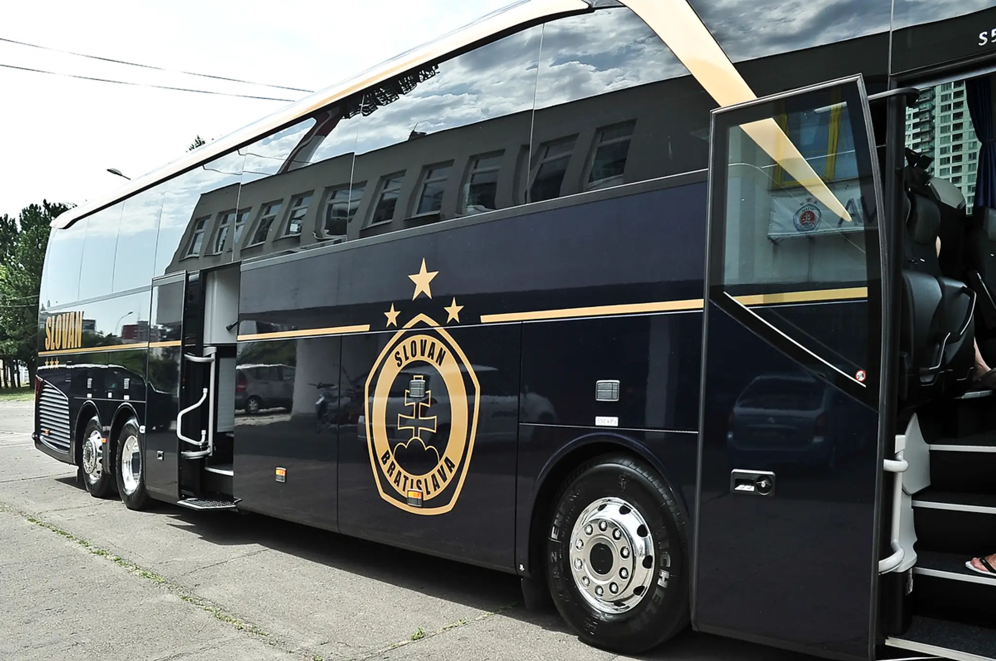 Autobus Slovanu