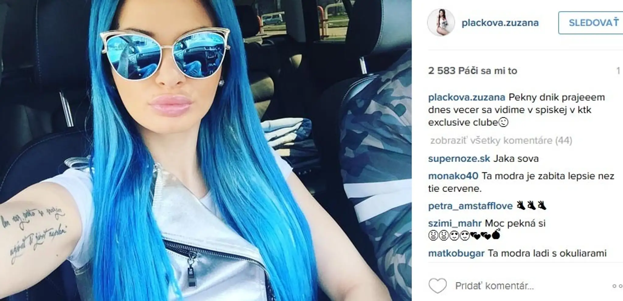 Zuzana Plačková s modrými vlasmi. 