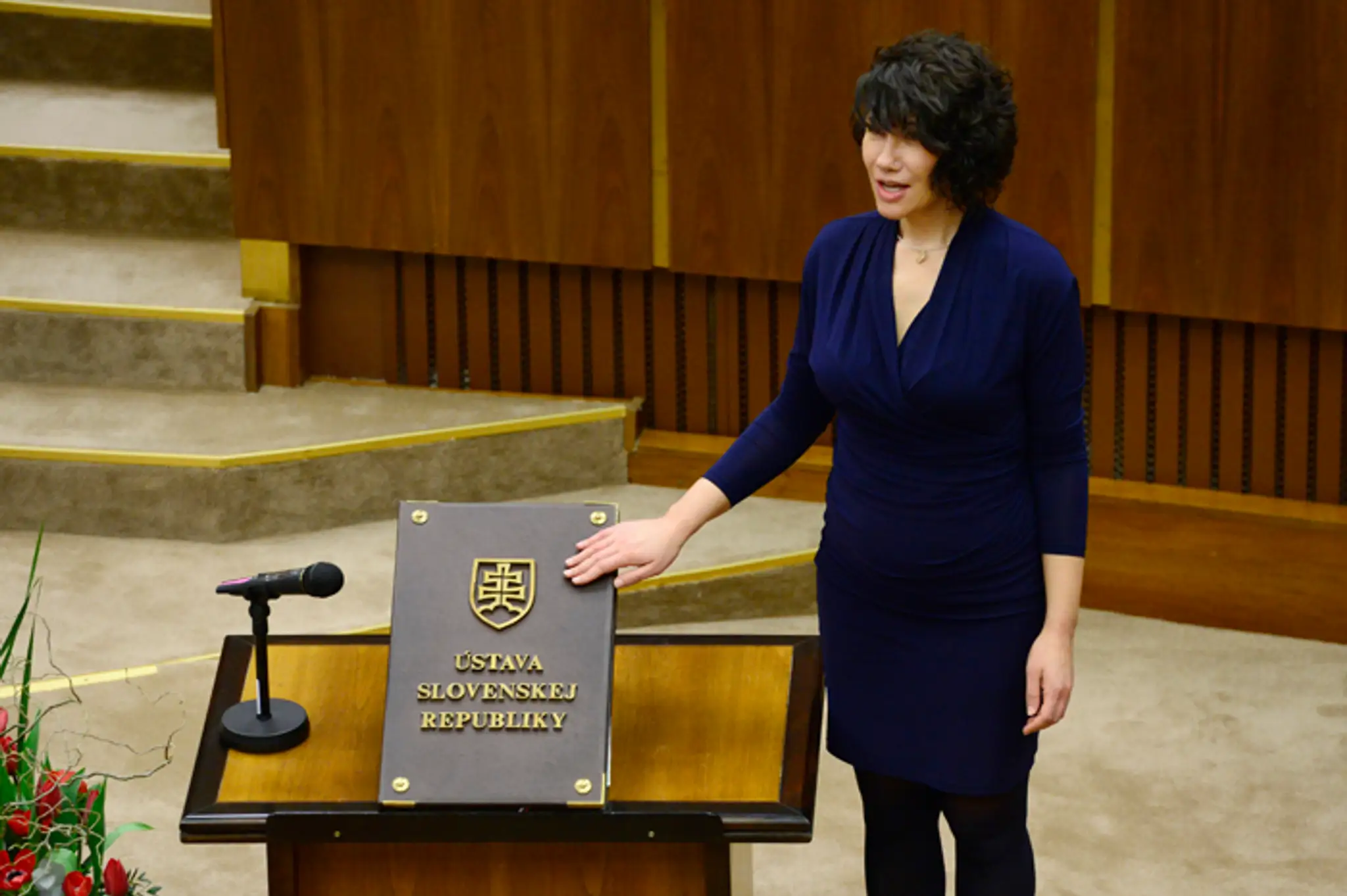  Lucia Nicholsonová (SaS) skladá poslanecký sľub.
