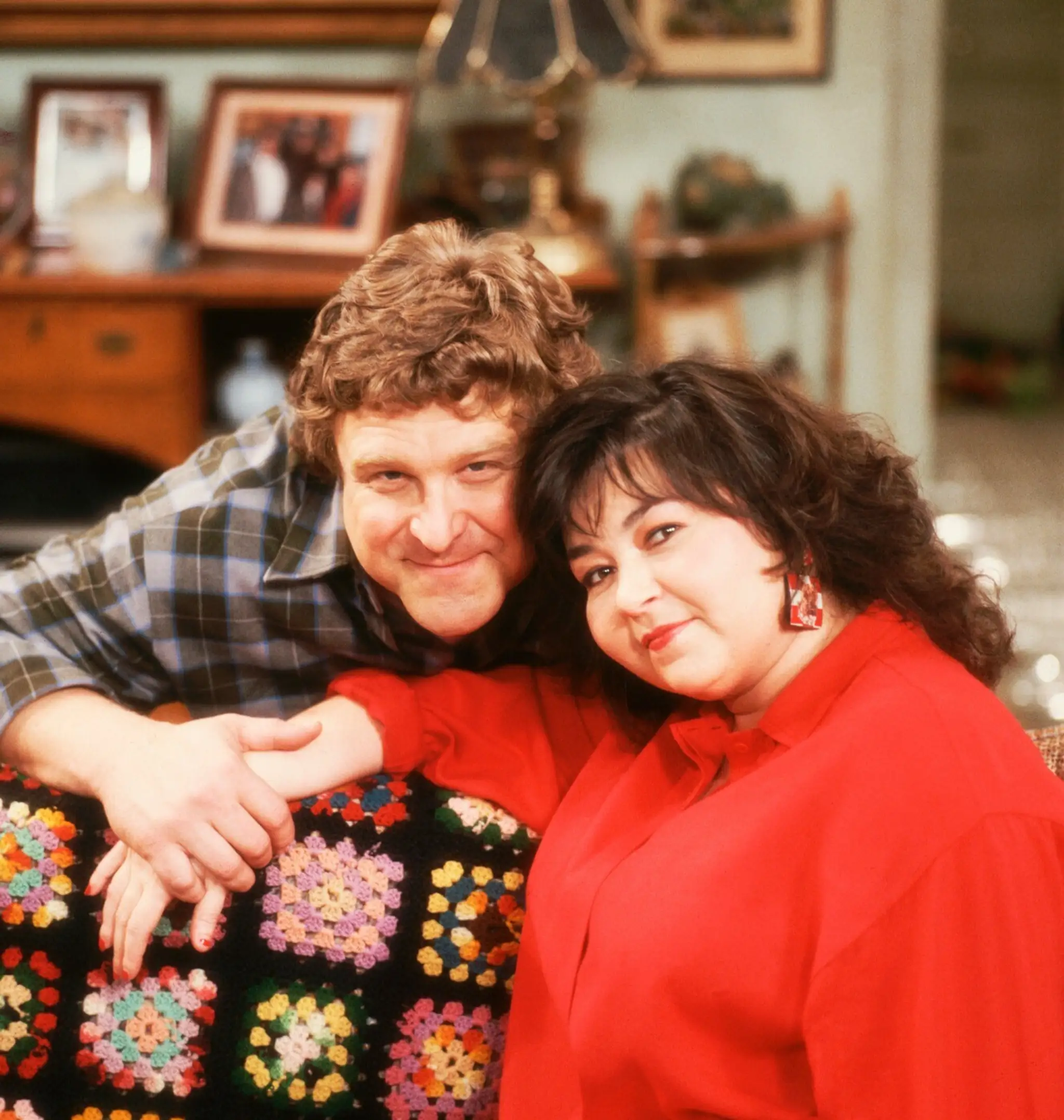 Roseanne Barr v seriáli Roseanne.